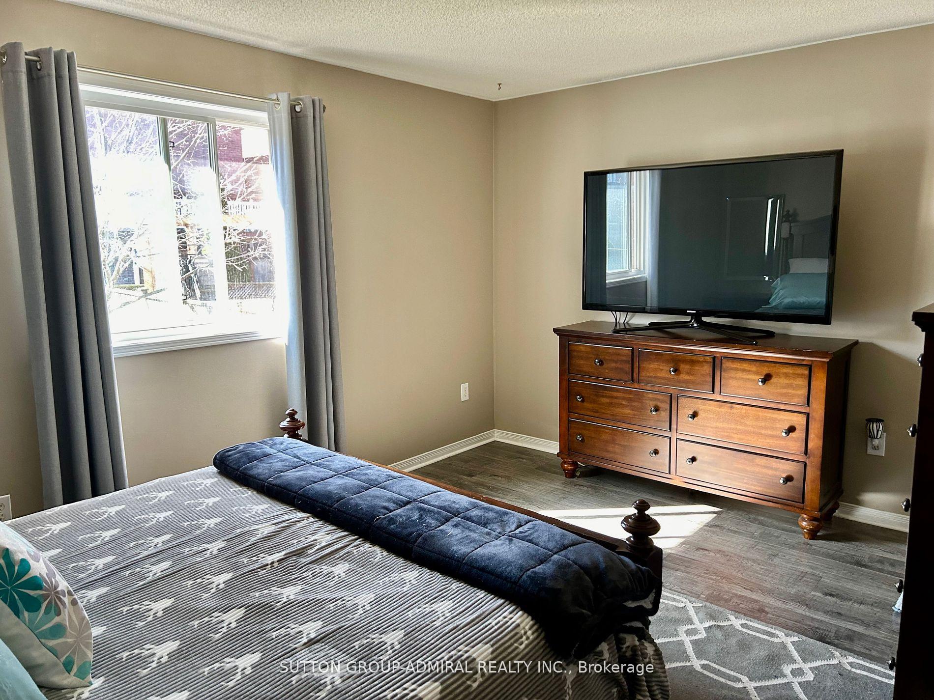 Photo 10 of 199 Country Lane, Barrie, Painswick South — HOMEH