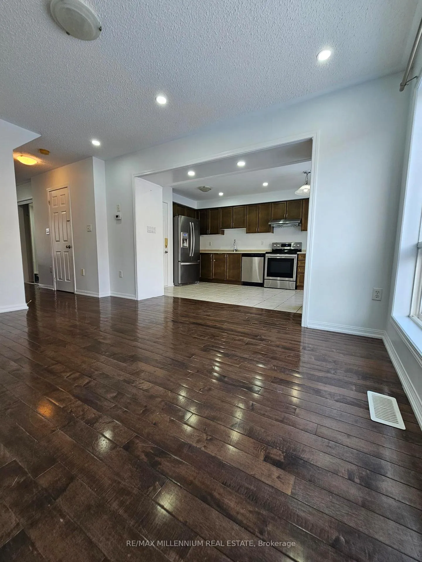 Photo 8 of 1064 Clark Boulevard, Milton, Beaty — HOMEH