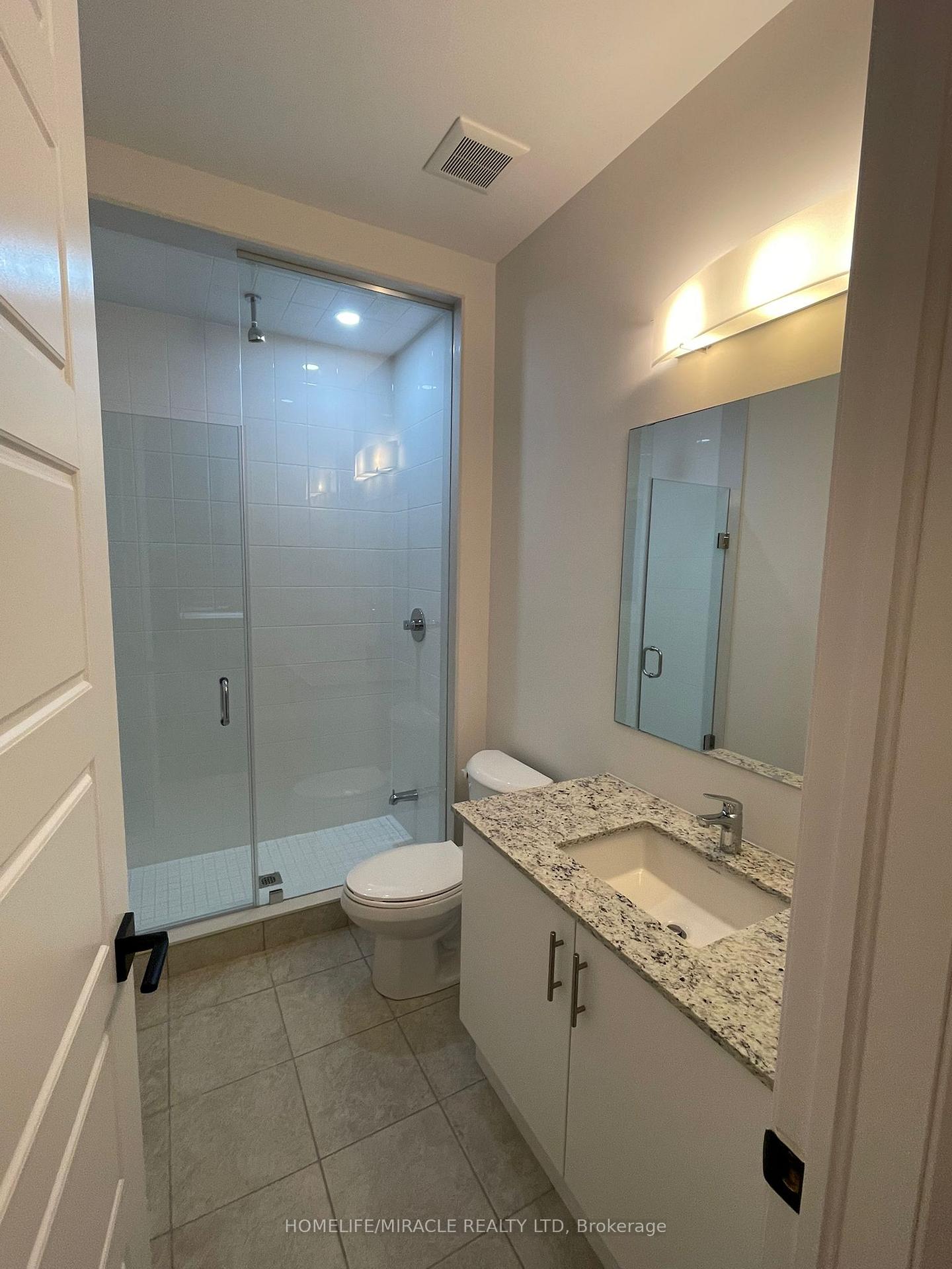 Photo 5 of 51 Goodview Drive, Brampton, Sandringham-Wellington North — HOMEH