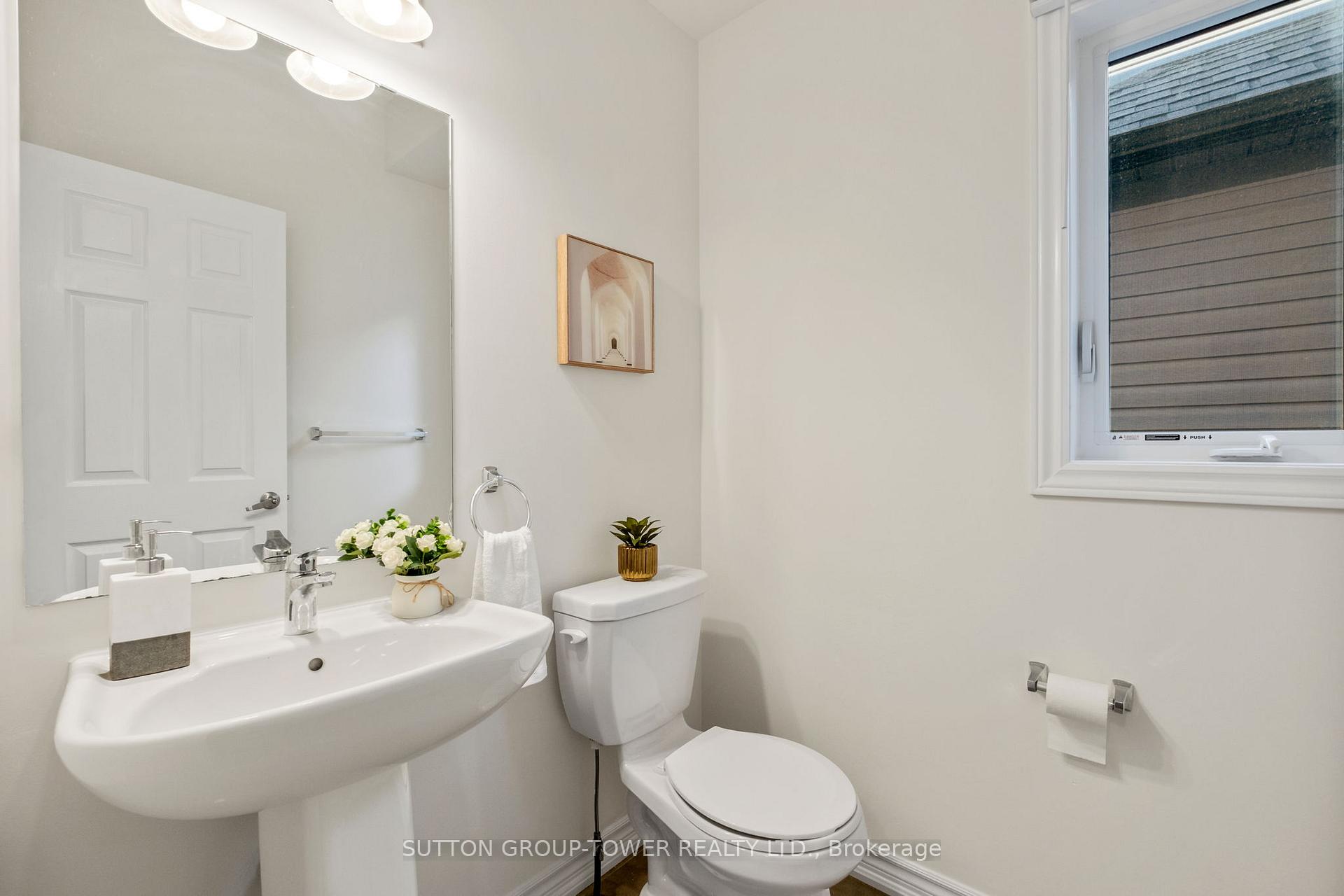 Photo 7 of 46 Albert Christie Street, Clarington, Bowmanville — HOMEH