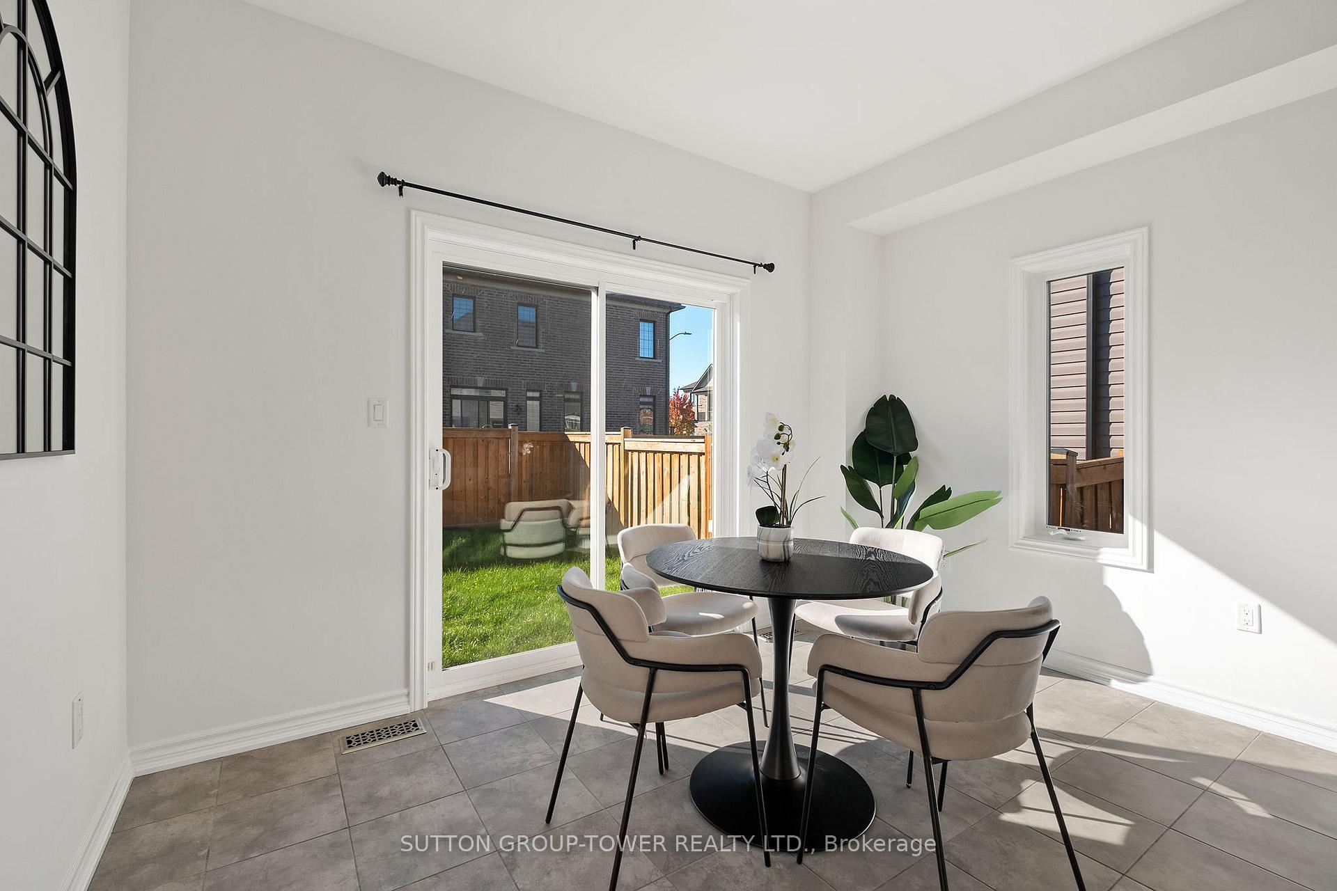 Photo 20 of 46 Albert Christie Street, Clarington, Bowmanville — HOMEH