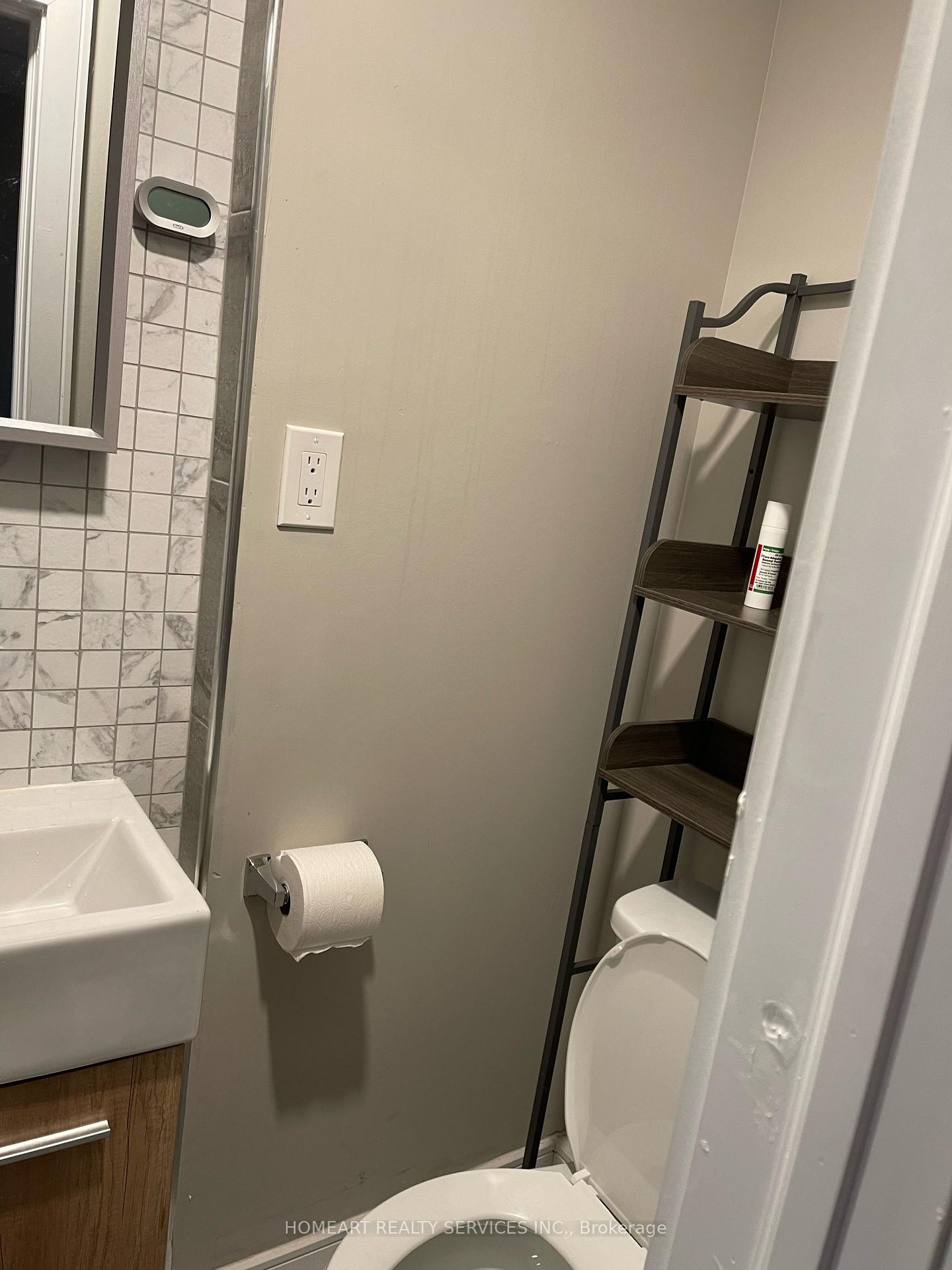 Photo 15 of 11 Srigley Street, Barrie, Holly — HOMEH