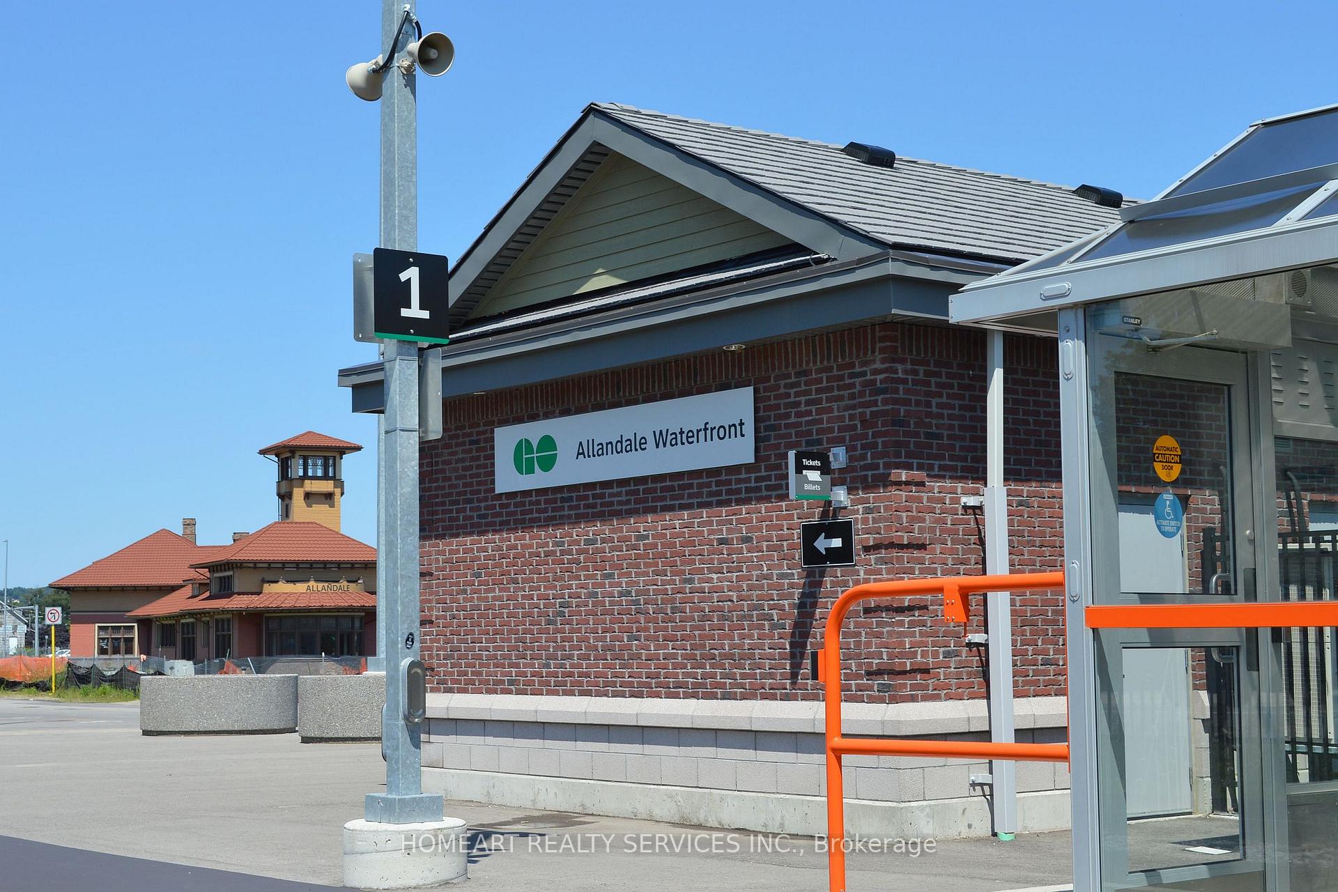 Photo 20 of 11 Srigley Street, Barrie, Holly — HOMEH