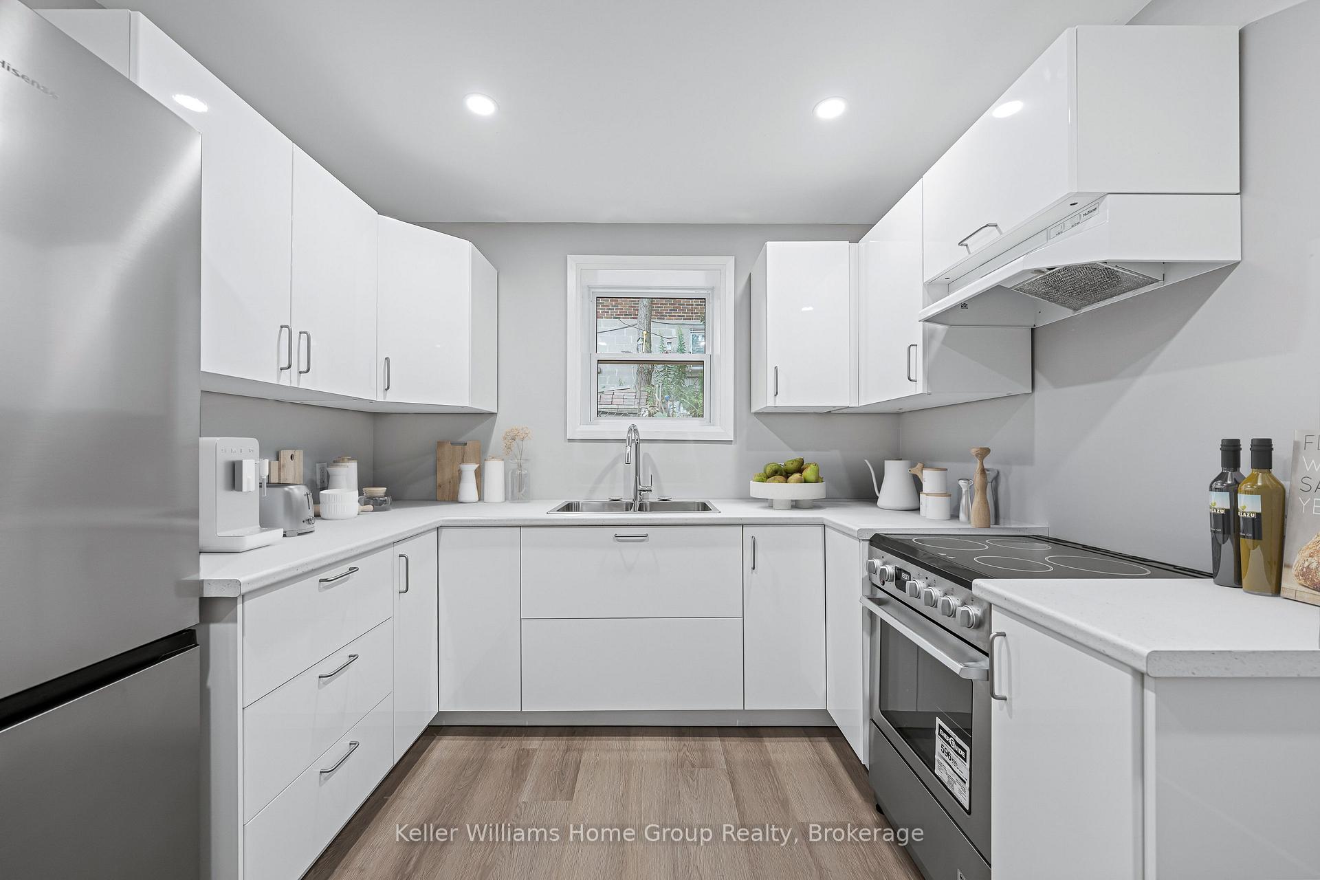 Photo 4 of 24 St Catharine Street, Guelph, St. George's — HOMEH