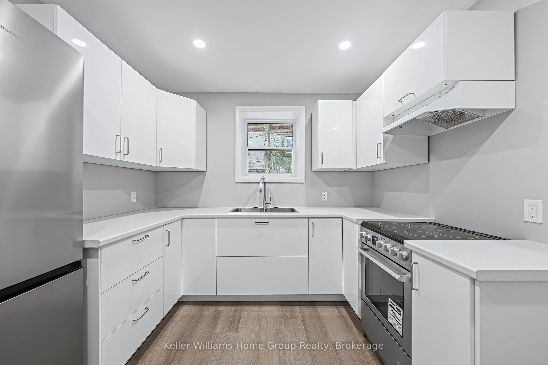 Photo 5 of 24 St Catharine Street, Guelph, St. George's — HOMEH