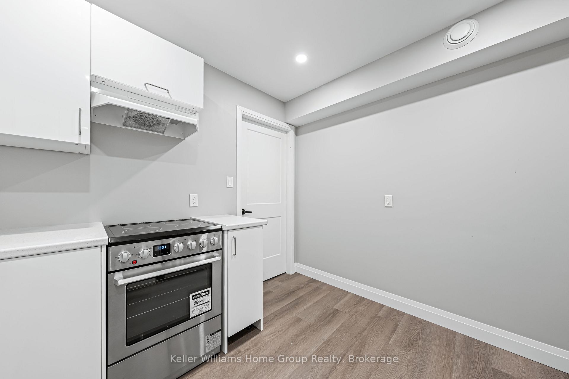 Photo 8 of 24 St Catharine Street, Guelph, St. George's — HOMEH