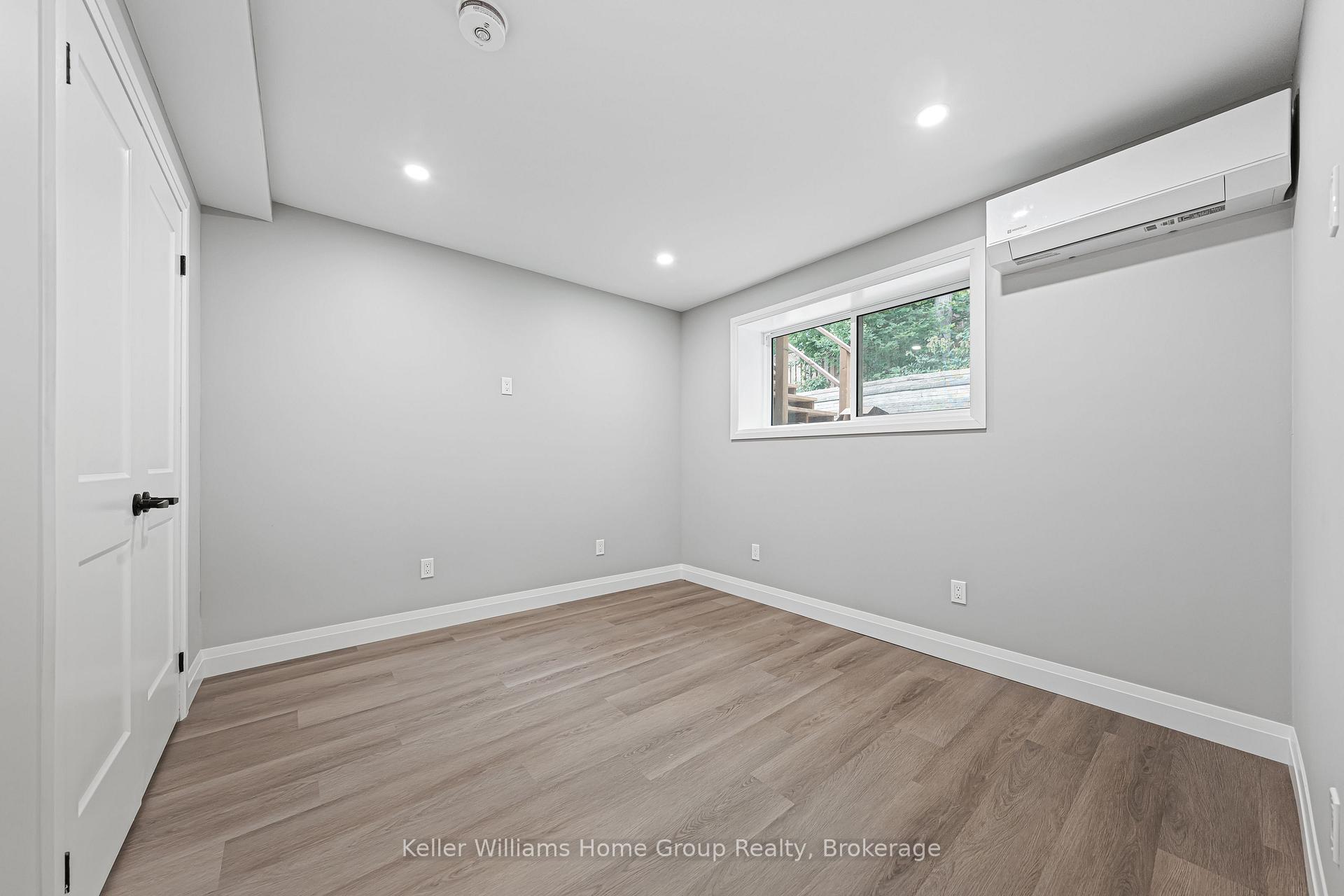 Photo 13 of 24 St Catharine Street, Guelph, St. George's — HOMEH