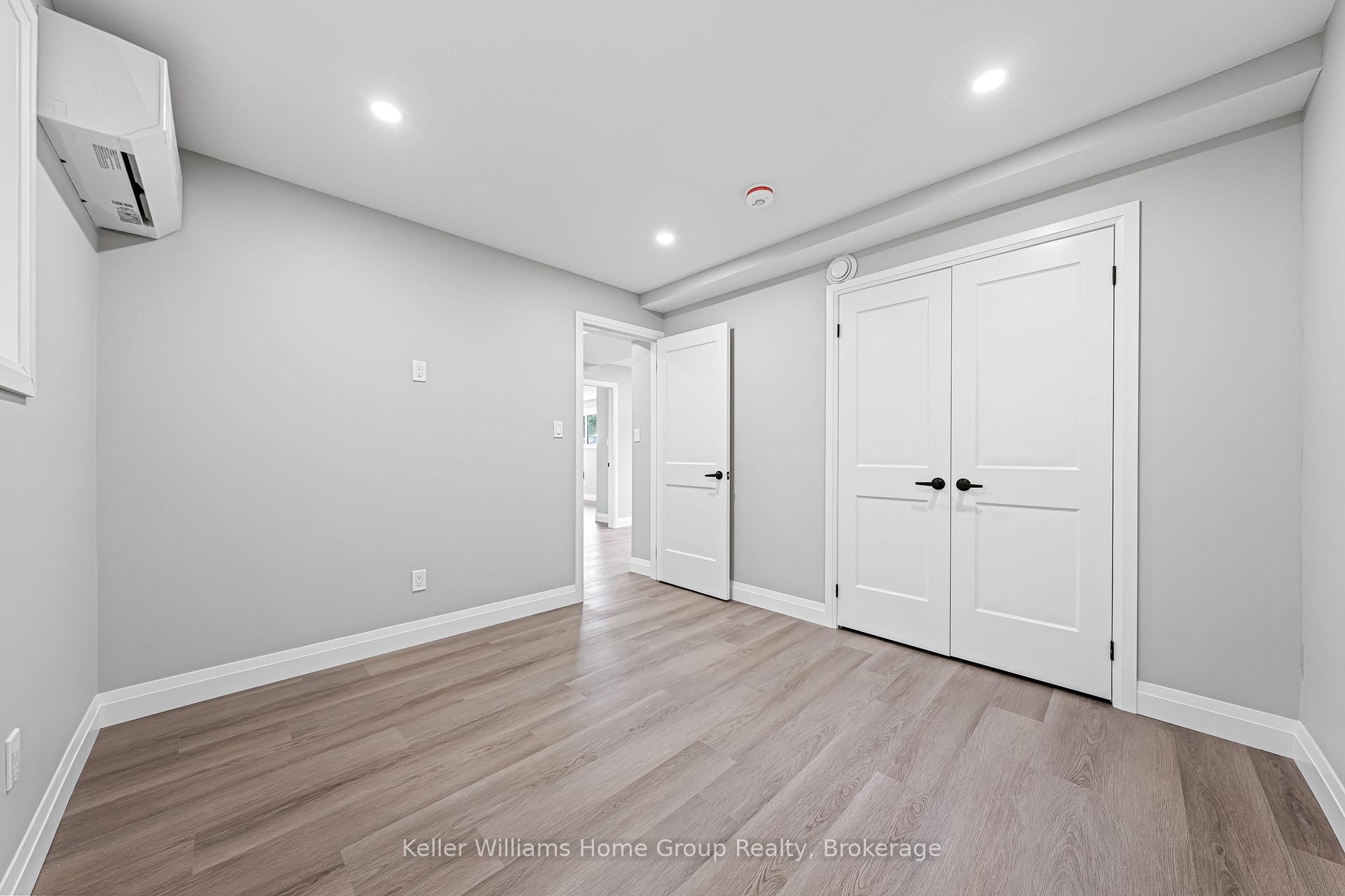 Photo 14 of 24 St Catharine Street, Guelph, St. George's — HOMEH