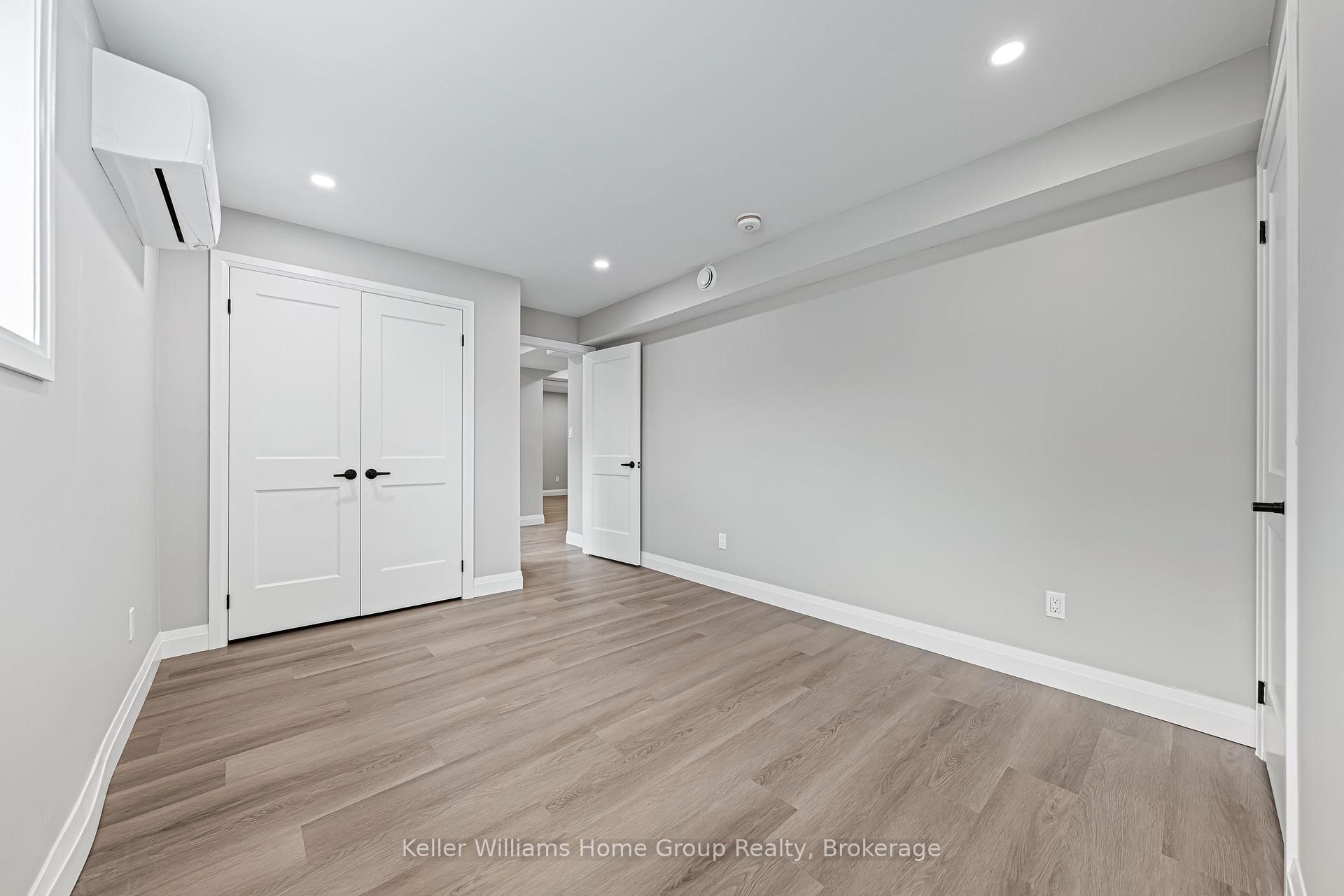 Photo 15 of 24 St Catharine Street, Guelph, St. George's — HOMEH