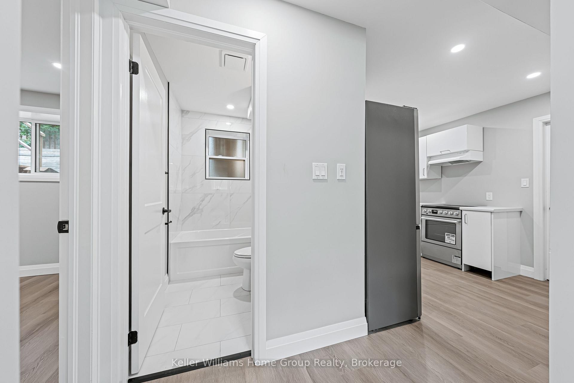 Photo 16 of 24 St Catharine Street, Guelph, St. George's — HOMEH