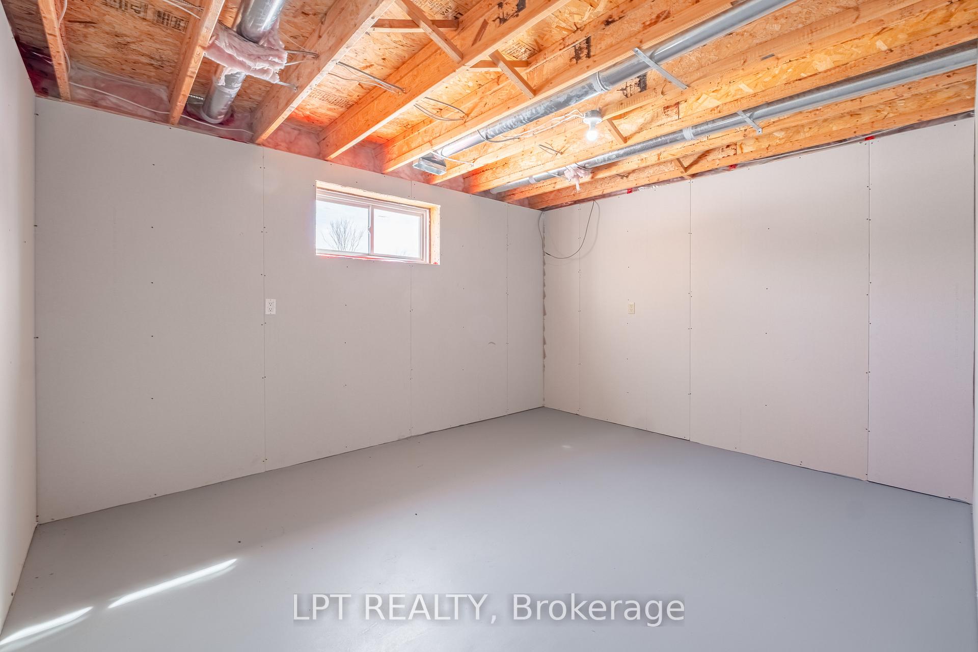 Photo 12 of 6089 First Lake Road, Frontenac, Frontenac South — HOMEH