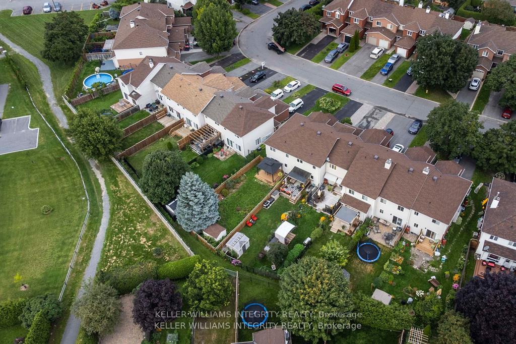 Photo 2 of 68 Whitegate Crescent, Ottawa, Barrhaven - Longfields — HOMEH