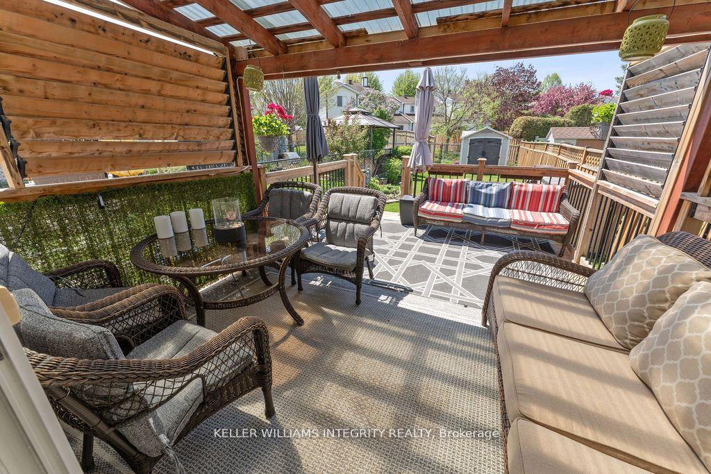 Photo 4 of 68 Whitegate Crescent, Ottawa, Barrhaven - Longfields — HOMEH