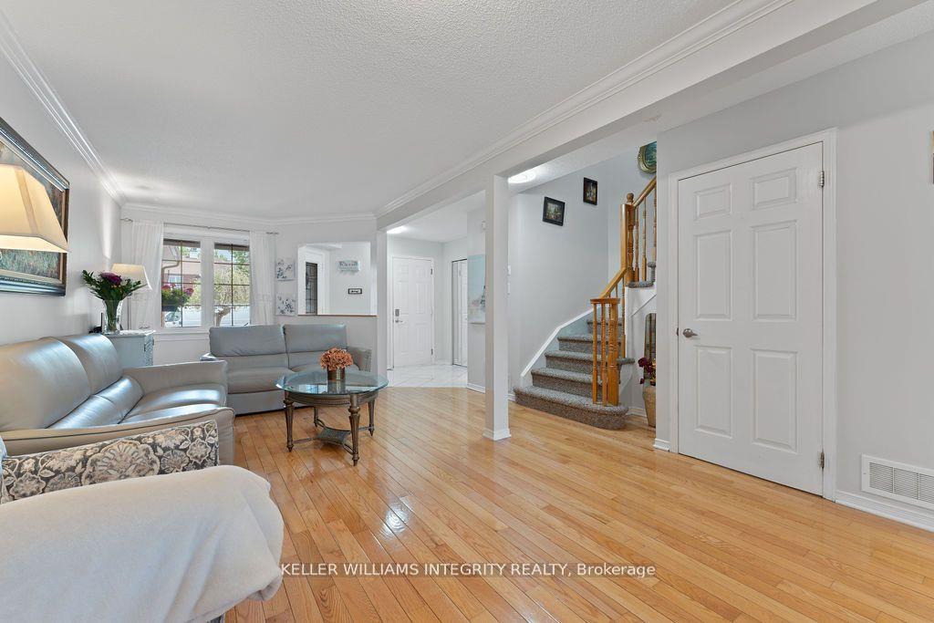 Photo 13 of 68 Whitegate Crescent, Ottawa, Barrhaven - Longfields — HOMEH