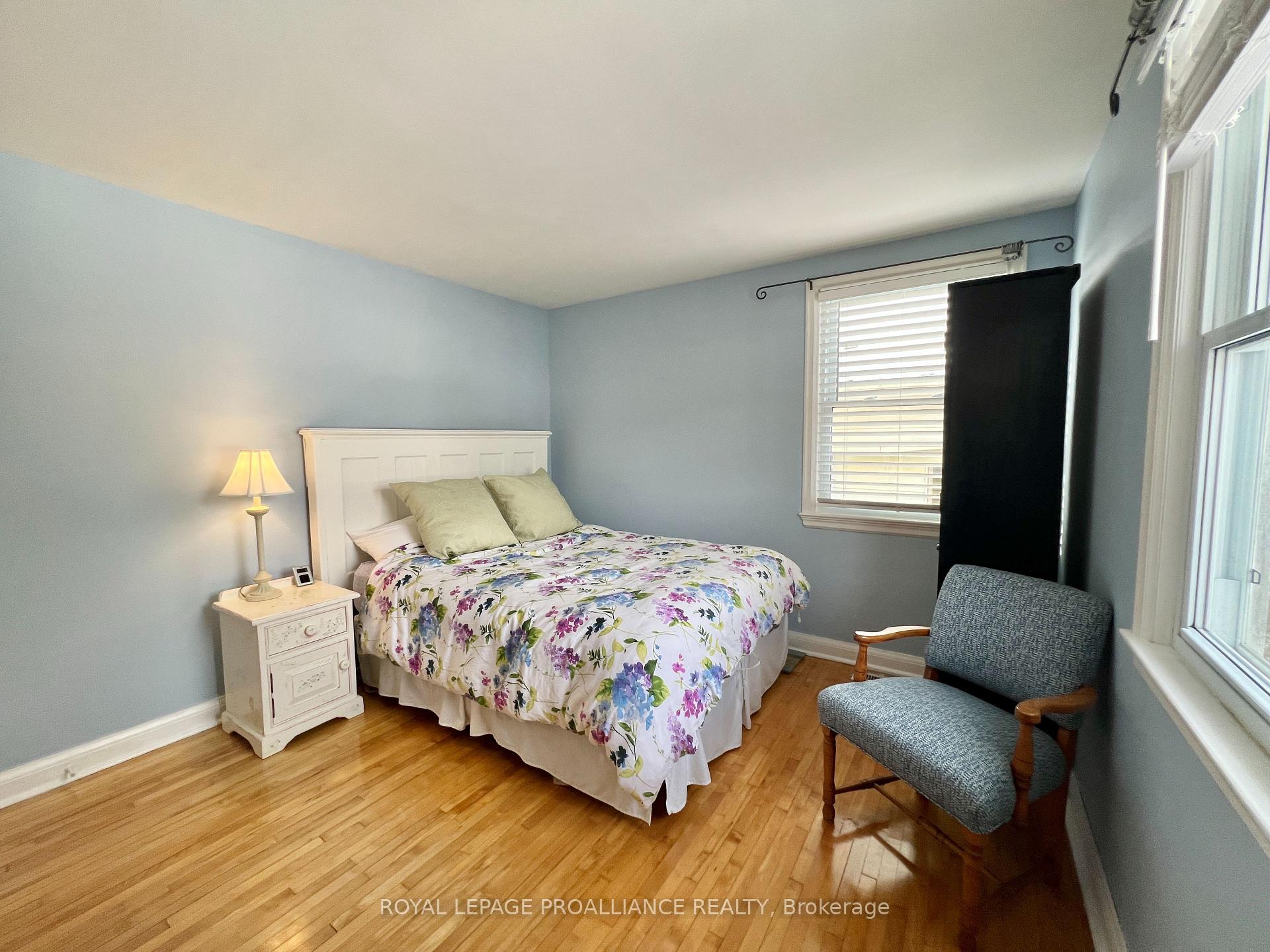 Photo 6 of 60 Macdonald Gardens, Belleville, Belleville Ward — HOMEH
