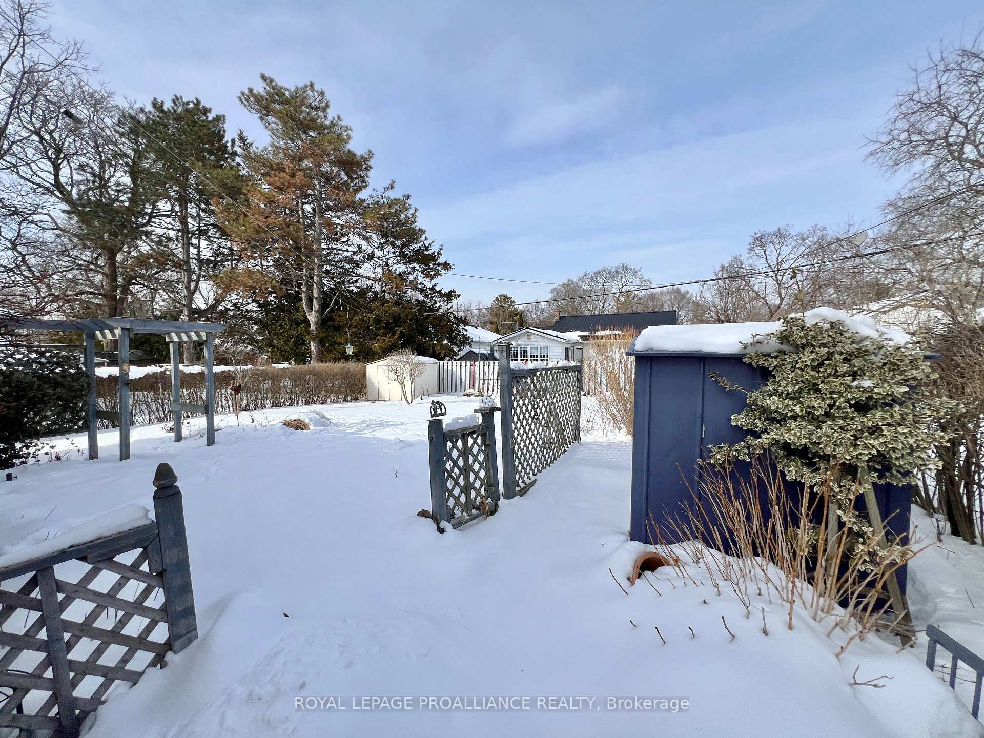 Photo 12 of 60 Macdonald Gardens, Belleville, Belleville Ward — HOMEH