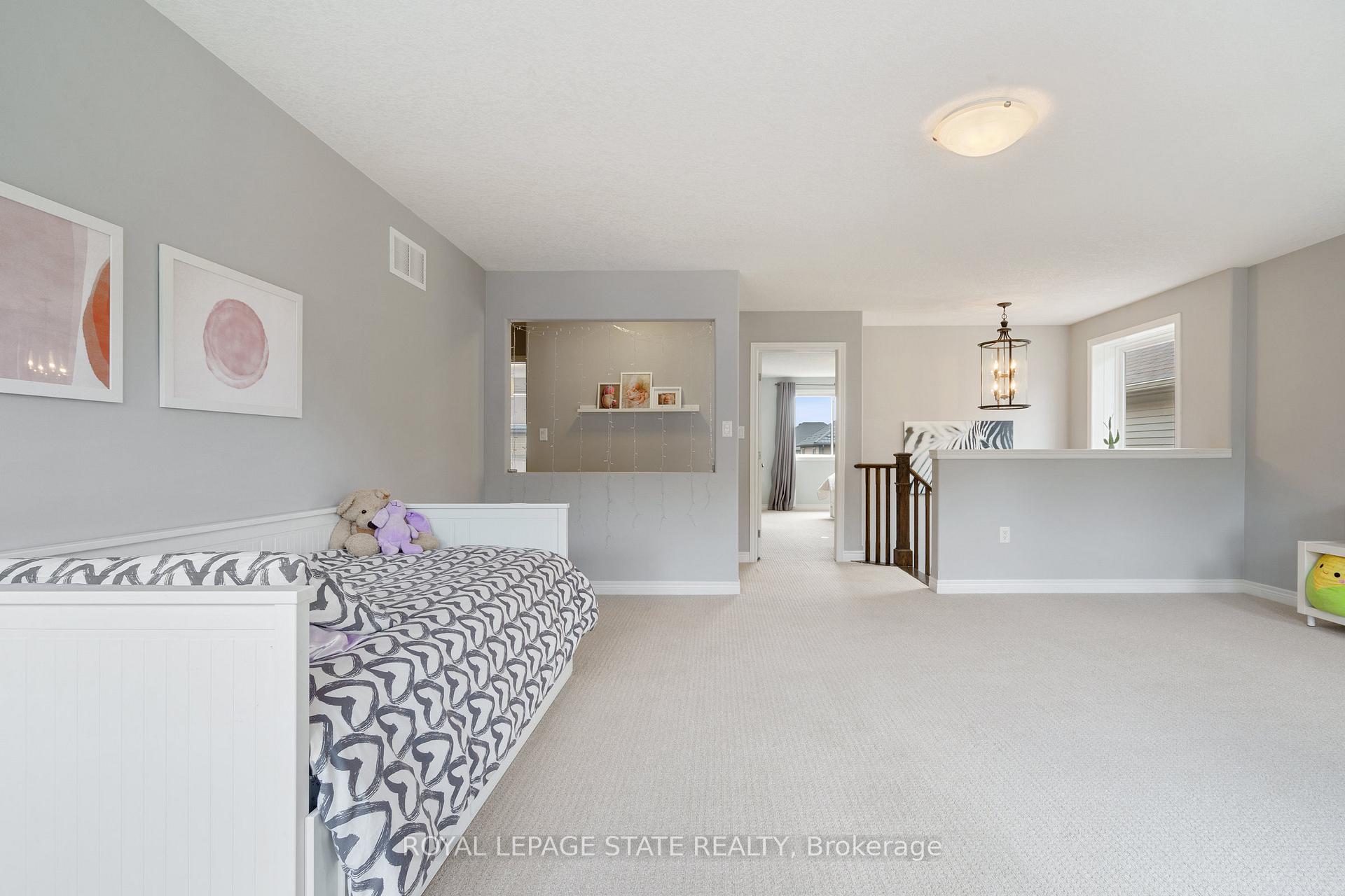 Photo 26 of 42 Chestnut Drive, Grimsby, Grimsby West — HOMEH