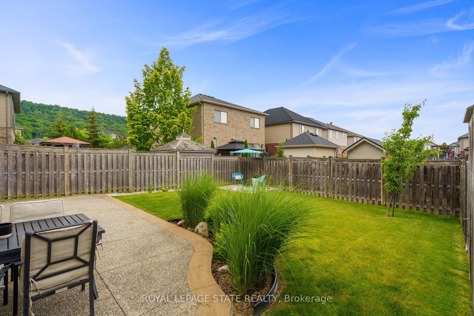 Photo 42 of 42 Chestnut Drive, Grimsby, Grimsby West — HOMEH