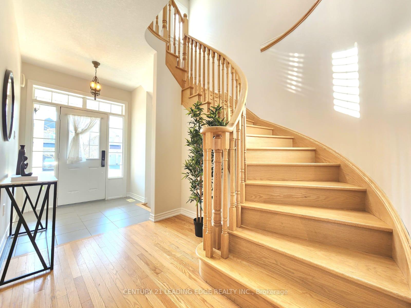 Photo 4 of 79 Bramsey Street, Georgina, Sutton & Jackson's Point — HOMEH