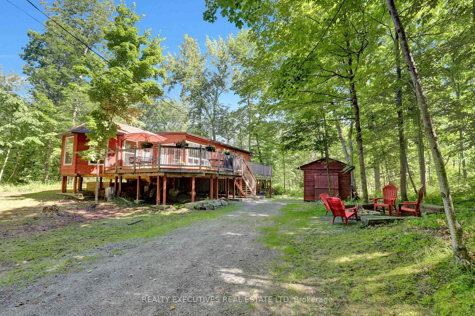 Photo 2 of 209 Maple Grove Lane, Frontenac, Frontenac South — HOMEH