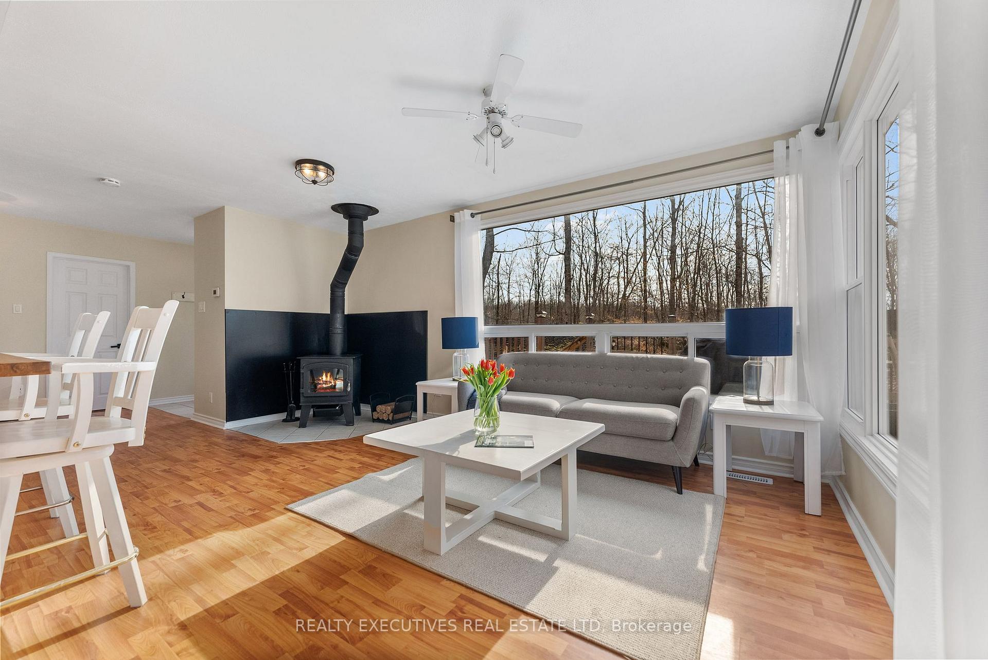 Photo 6 of 209 Maple Grove Lane, Frontenac, Frontenac South — HOMEH