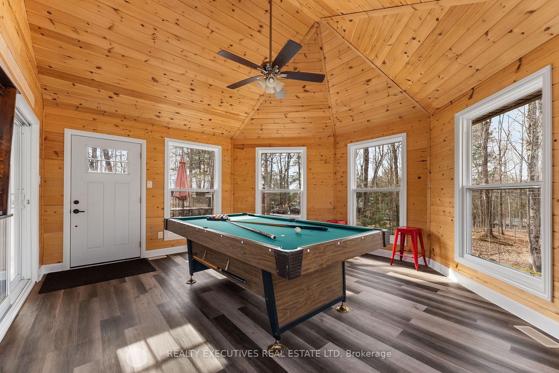 Photo 12 of 209 Maple Grove Lane, Frontenac, Frontenac South — HOMEH