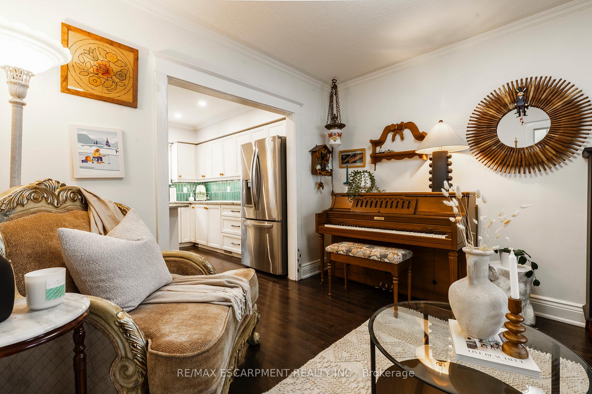 Photo 8 of 431 Hughson Street N, Hamilton, North End — HOMEH