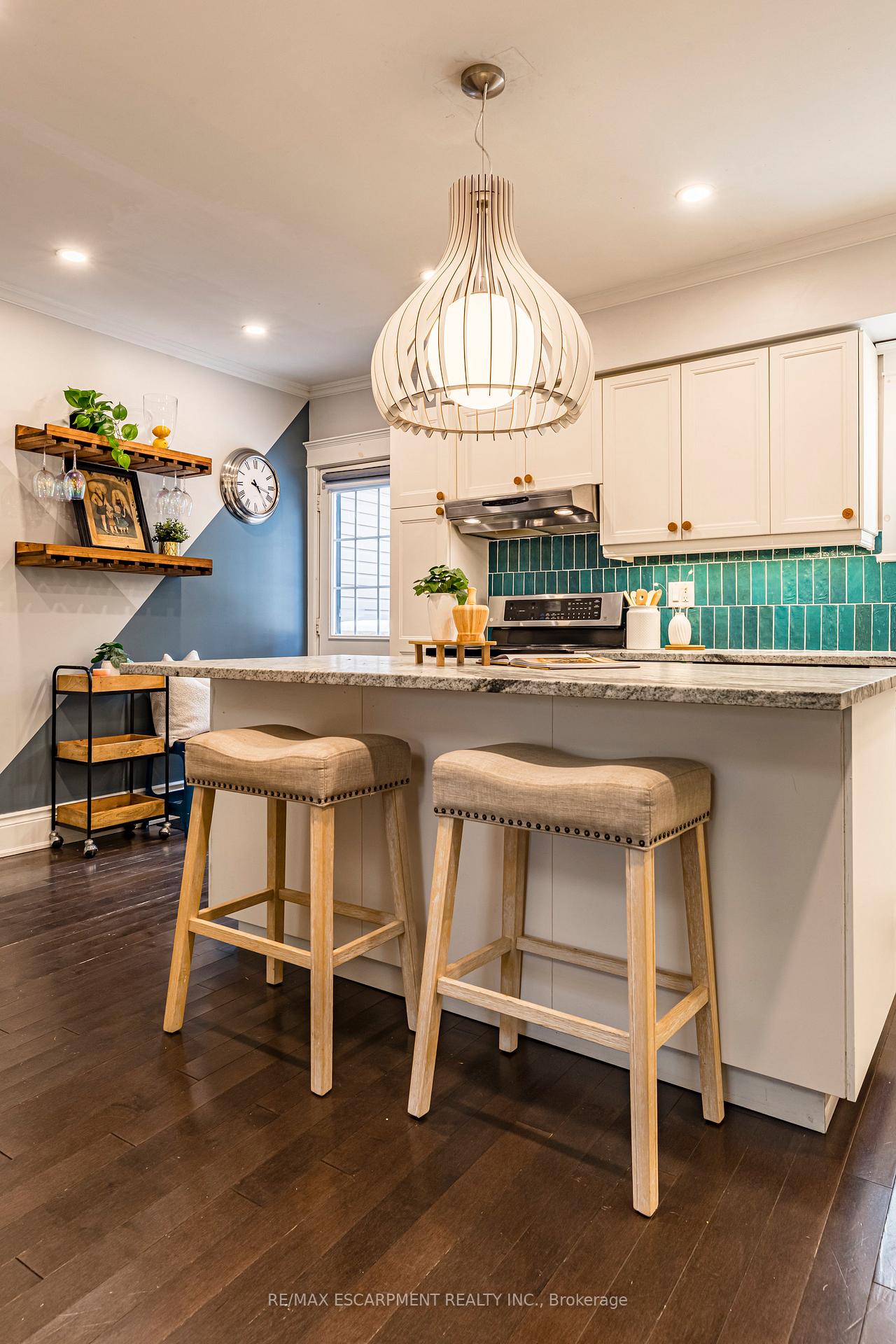 Photo 14 of 431 Hughson Street N, Hamilton, North End — HOMEH