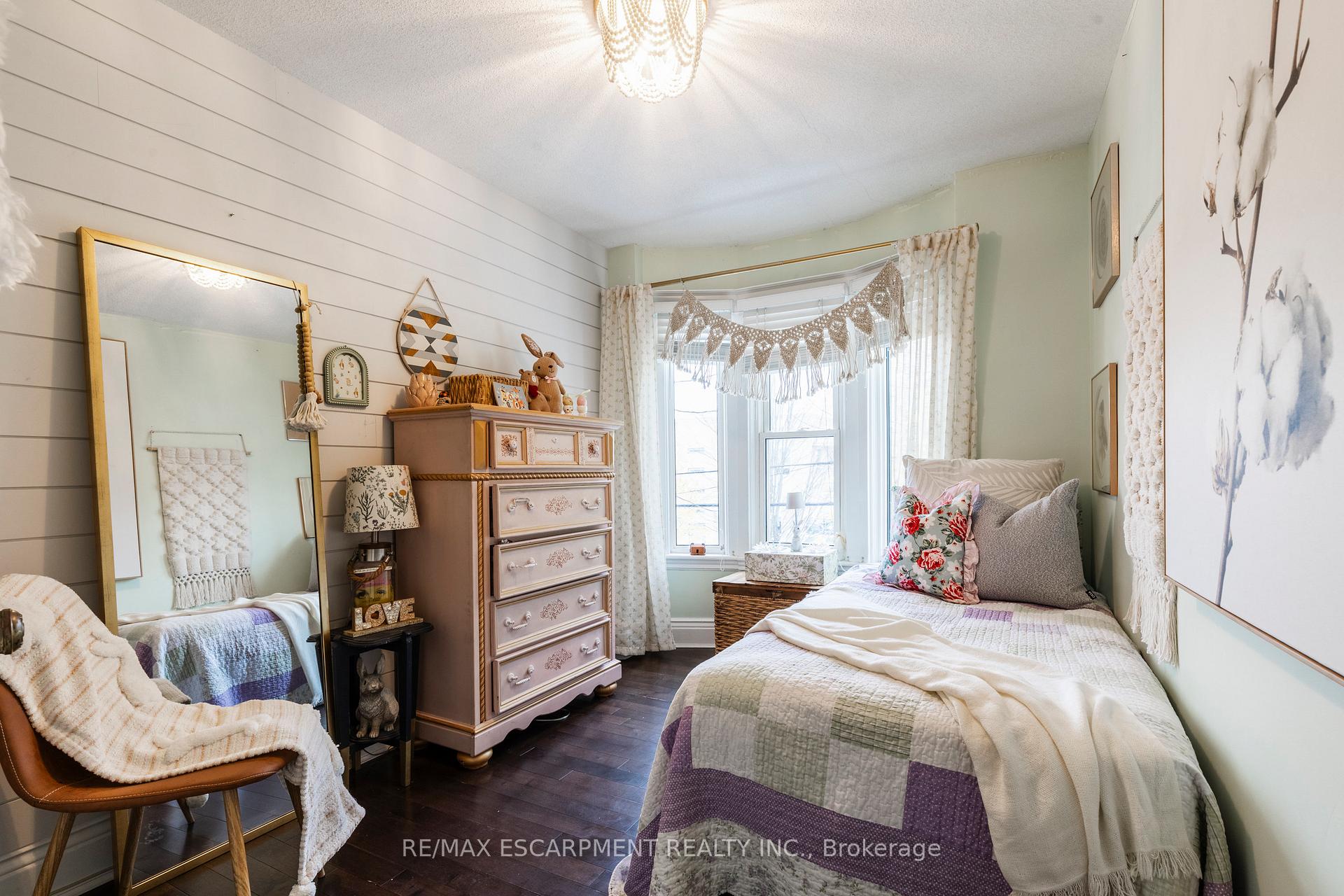 Photo 26 of 431 Hughson Street N, Hamilton, North End — HOMEH