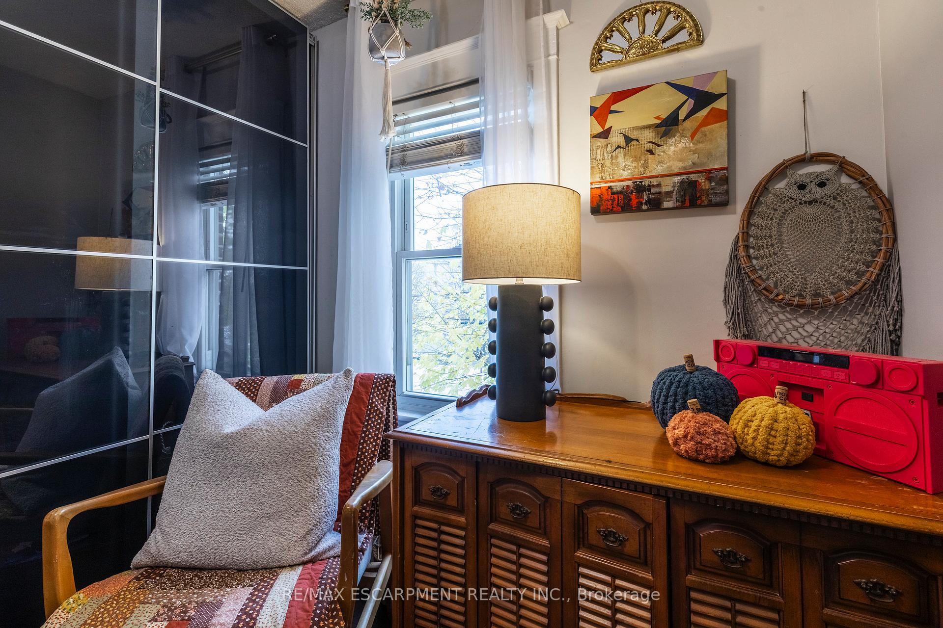 Photo 32 of 431 Hughson Street N, Hamilton, North End — HOMEH