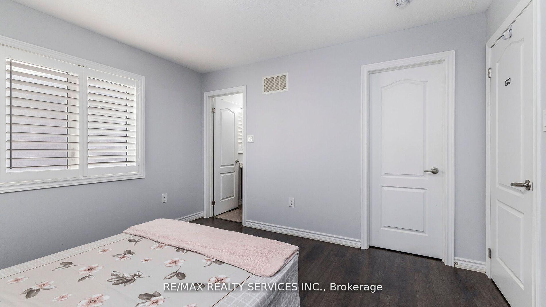 Photo 21 of 104 Roulette Crescent, Brampton, Northwest Brampton — HOMEH