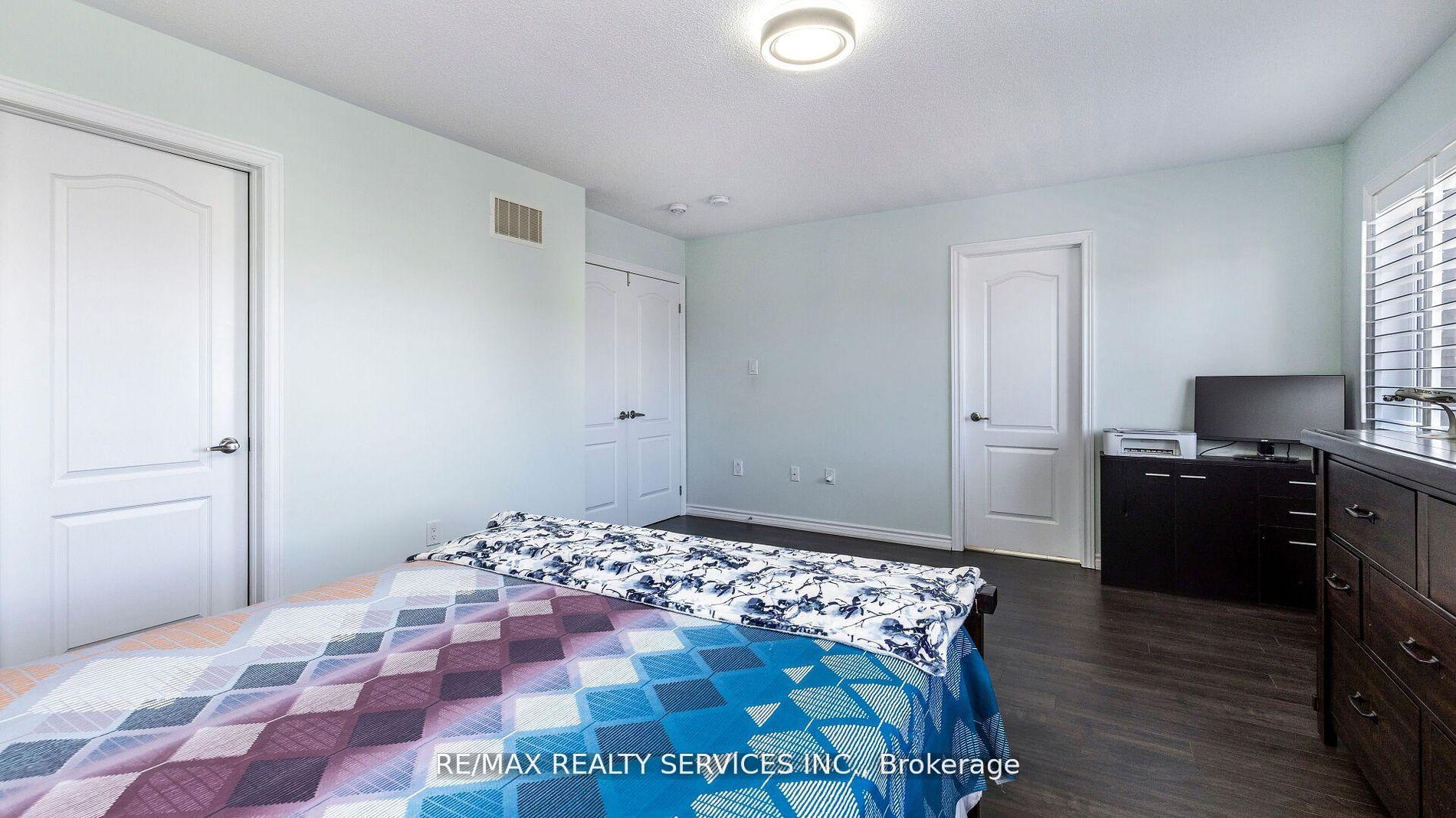 Photo 25 of 104 Roulette Crescent, Brampton, Northwest Brampton — HOMEH
