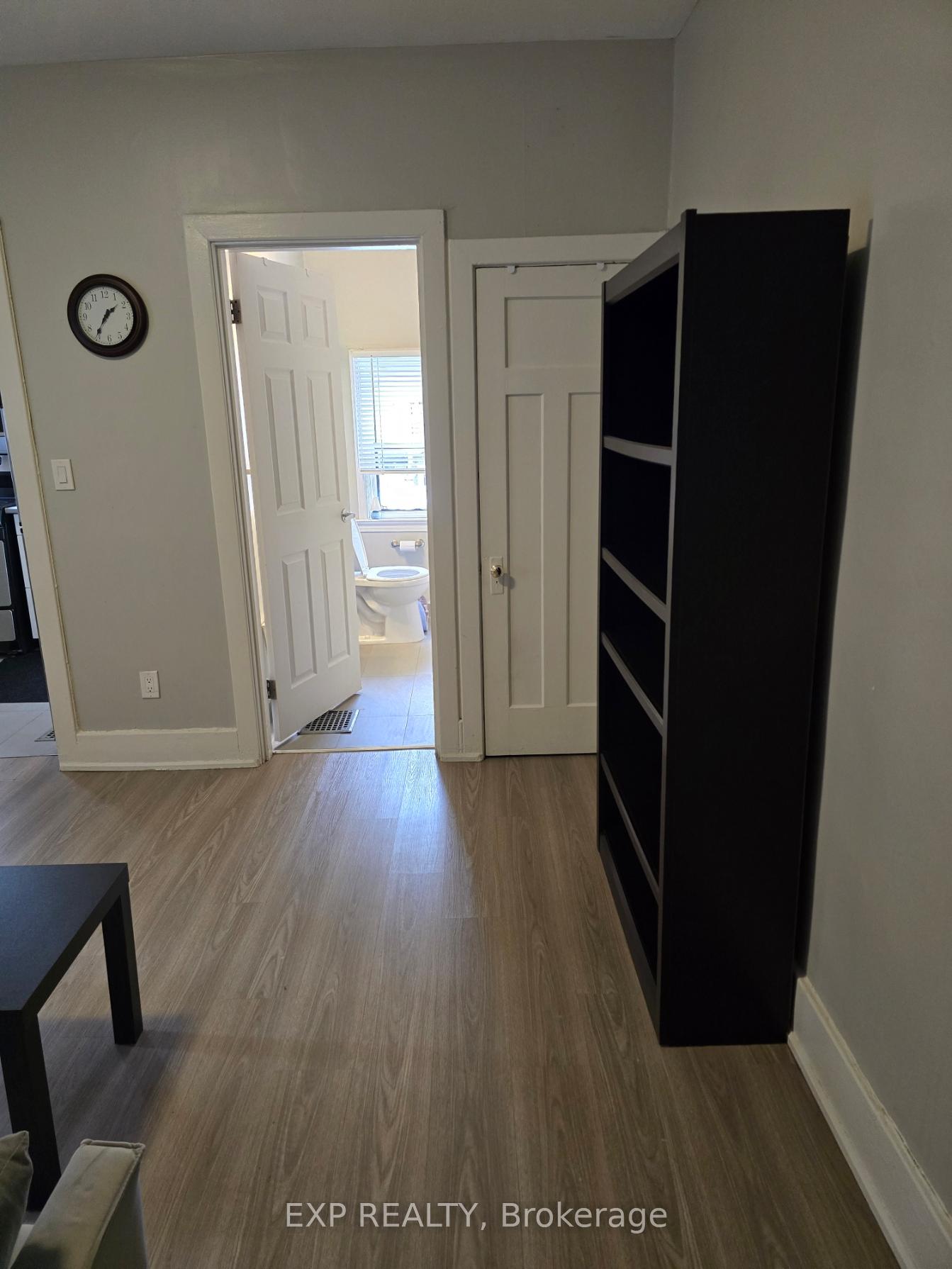 Photo 2 of Unit 202, 72 Victoria Avenue S, Hamilton, Stinson — HOMEH