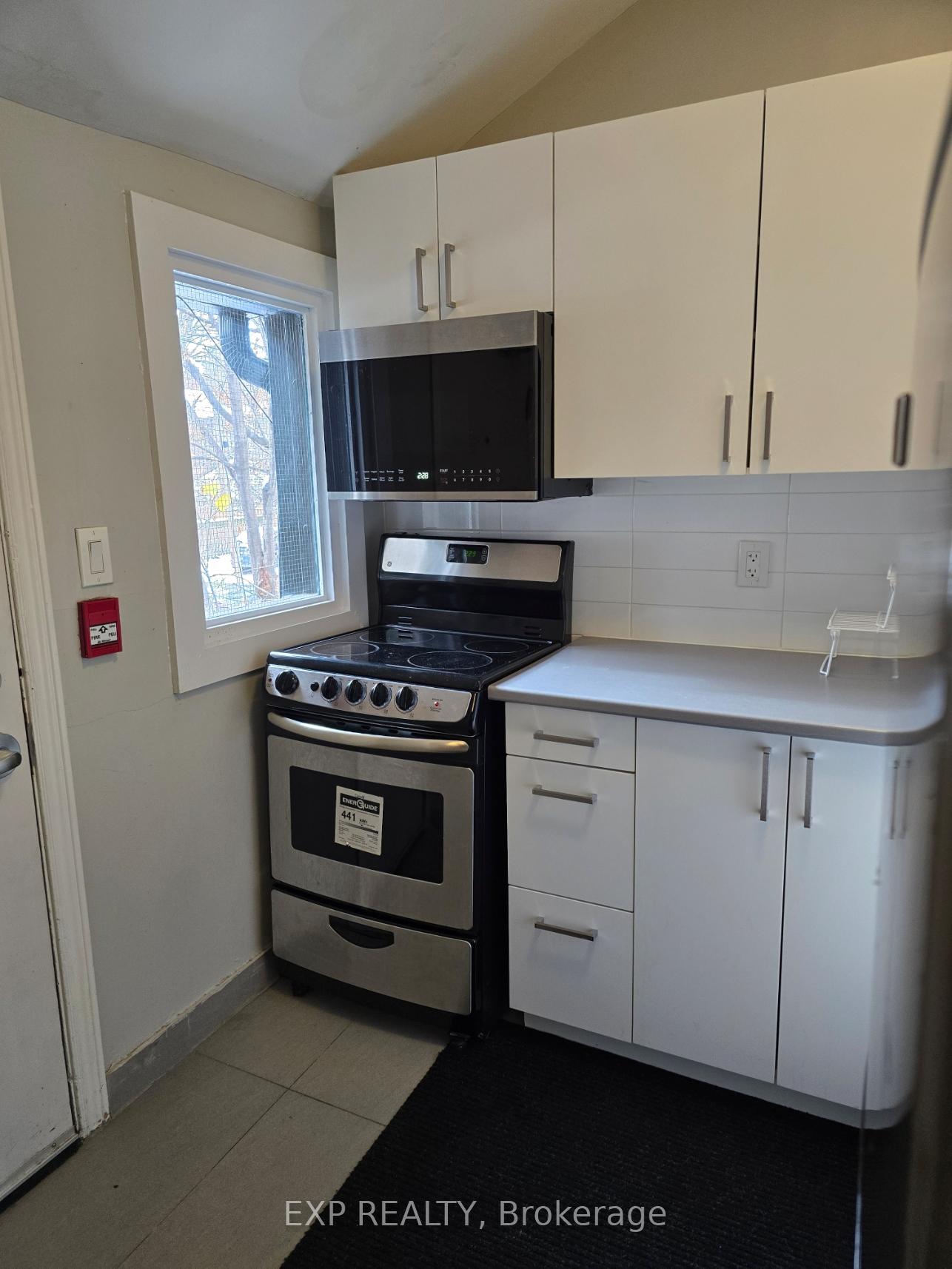 Photo 6 of Unit 202, 72 Victoria Avenue S, Hamilton, Stinson — HOMEH