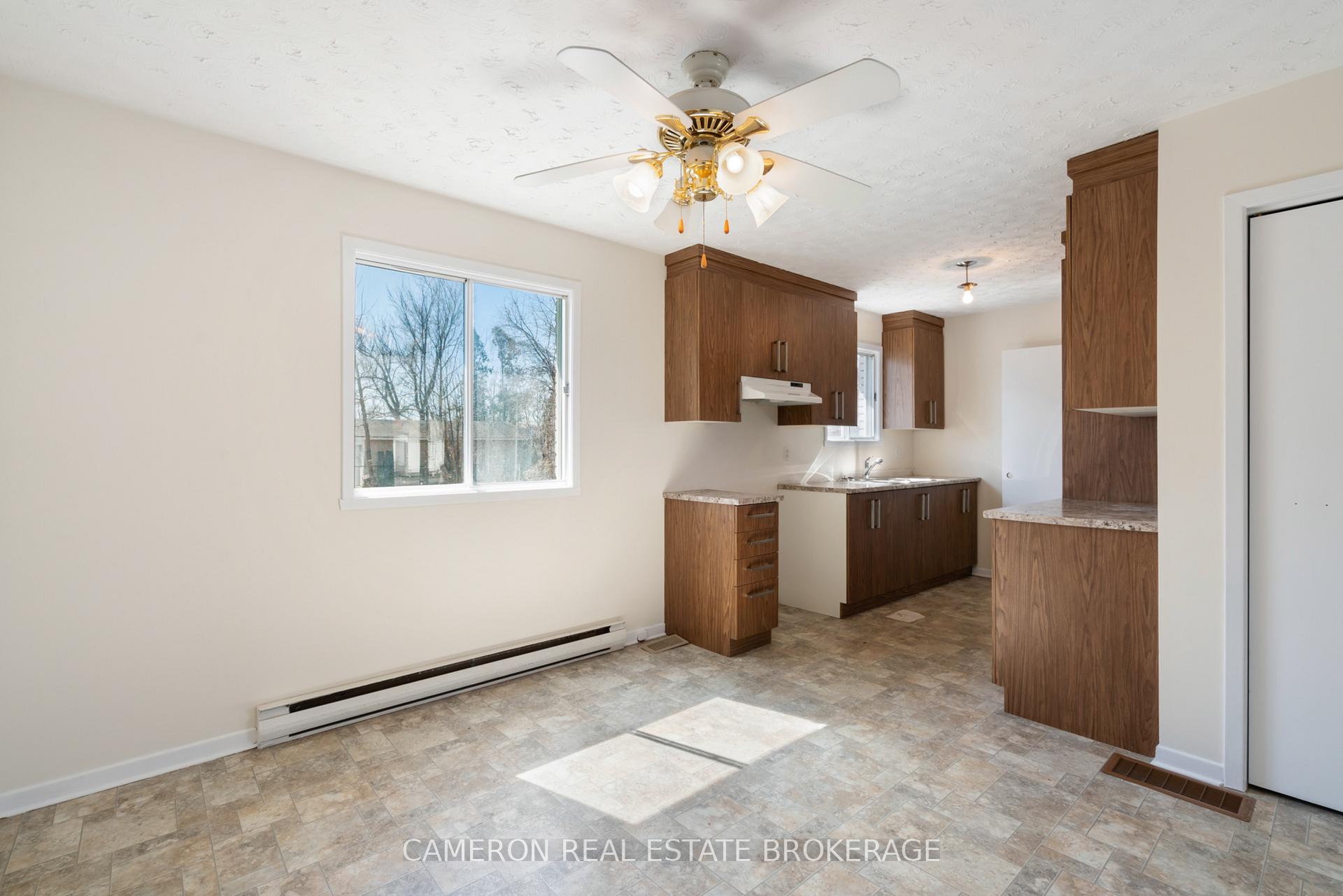Photo 4 of 400 Eleventh Street W, Cornwall — HOMEH