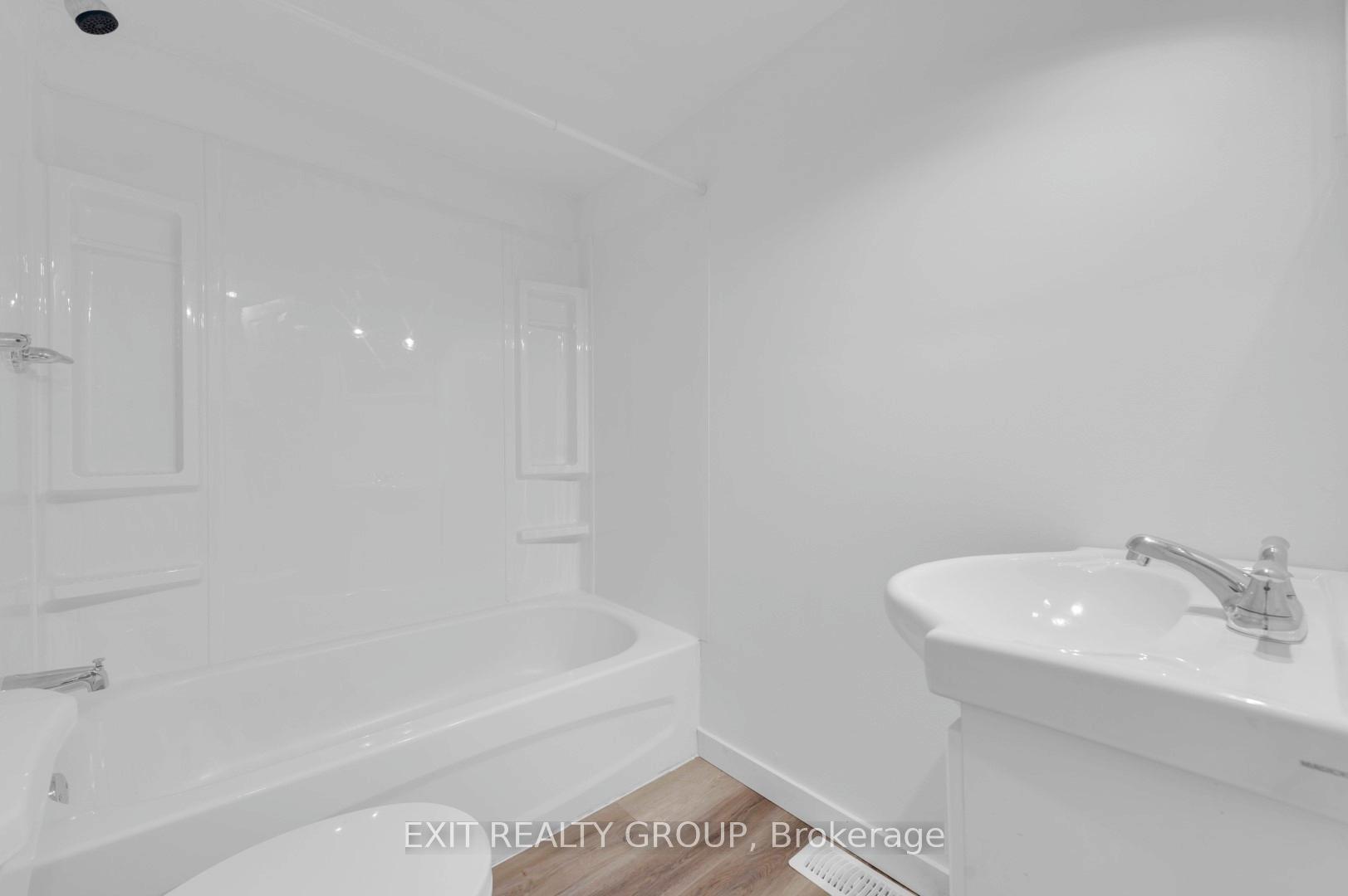 Photo 10 of 21 Murney Street, Belleville, Belleville Ward — HOMEH