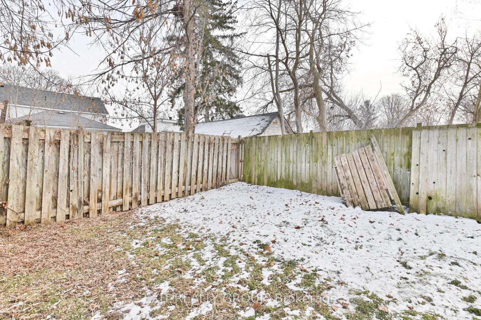 Photo 16 of 21 Murney Street, Belleville, Belleville Ward — HOMEH