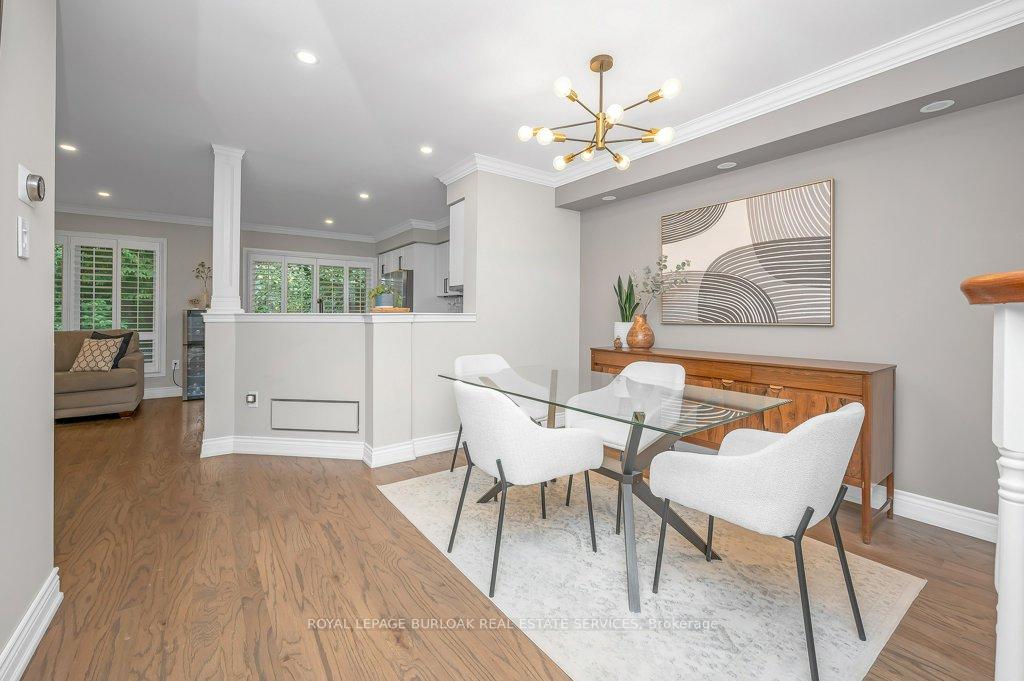 Photo 9 of 2044 Broadleaf Crescent, Burlington, Uptown — HOMEH