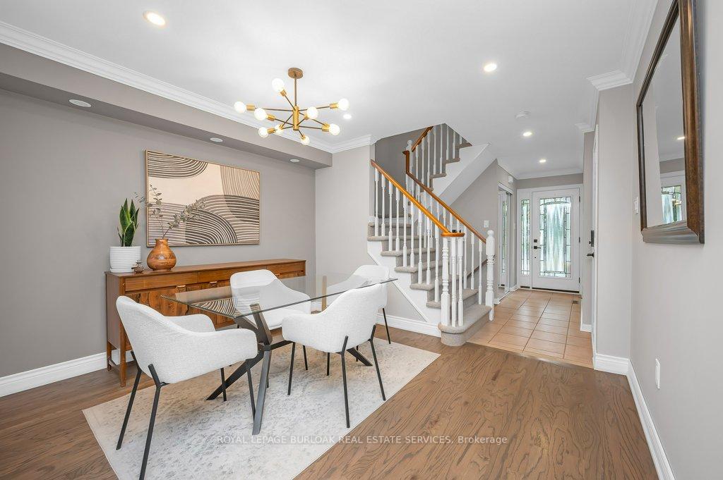 Photo 11 of 2044 Broadleaf Crescent, Burlington, Uptown — HOMEH