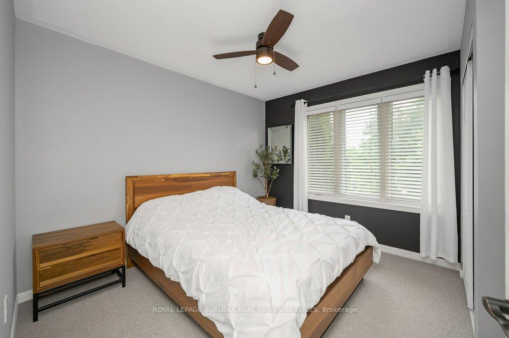 Photo 16 of 2044 Broadleaf Crescent, Burlington, Uptown — HOMEH
