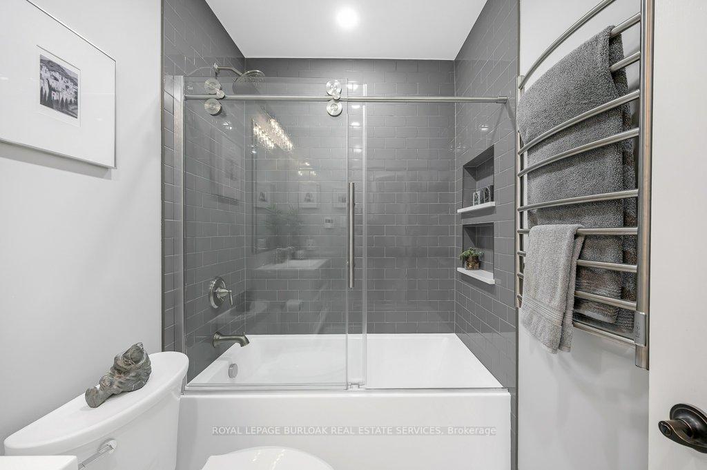 Photo 19 of 2044 Broadleaf Crescent, Burlington, Uptown — HOMEH