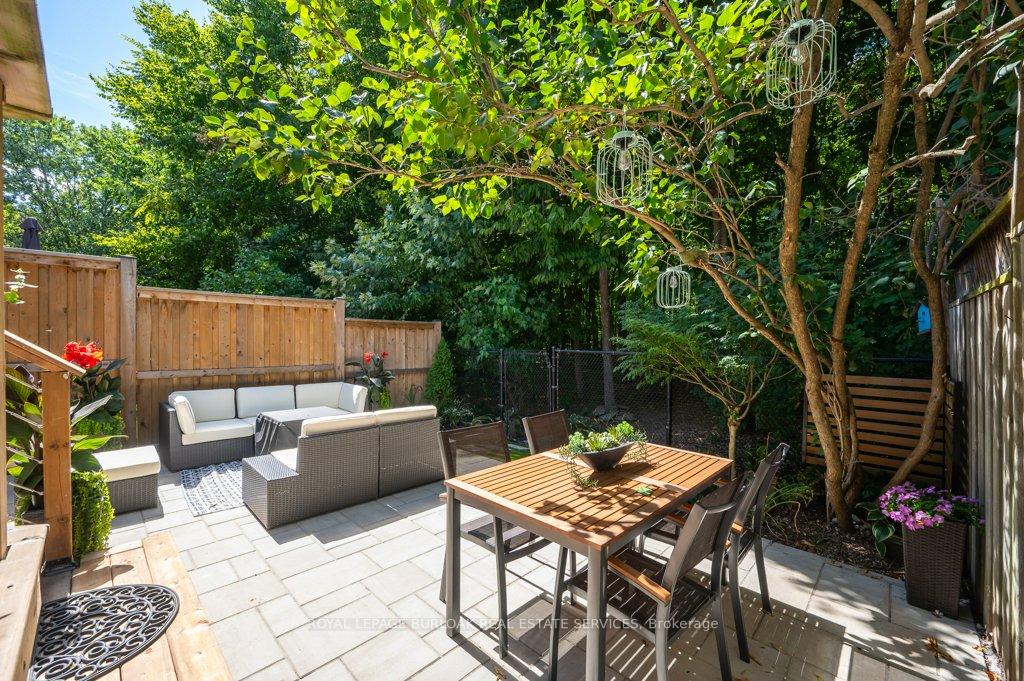 Photo 26 of 2044 Broadleaf Crescent, Burlington, Uptown — HOMEH