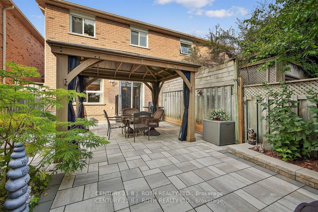 Photo 11 of 80 Bruce Crescent, Barrie, Bayshore — HOMEH