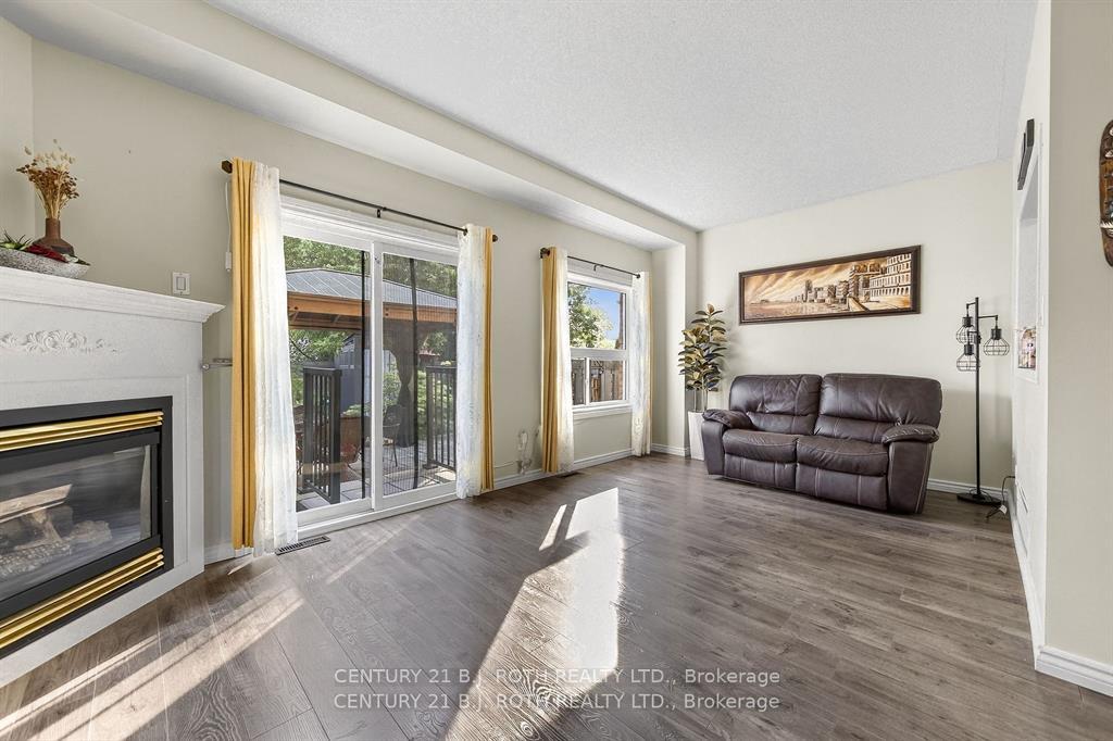 Photo 19 of 80 Bruce Crescent, Barrie, Bayshore — HOMEH