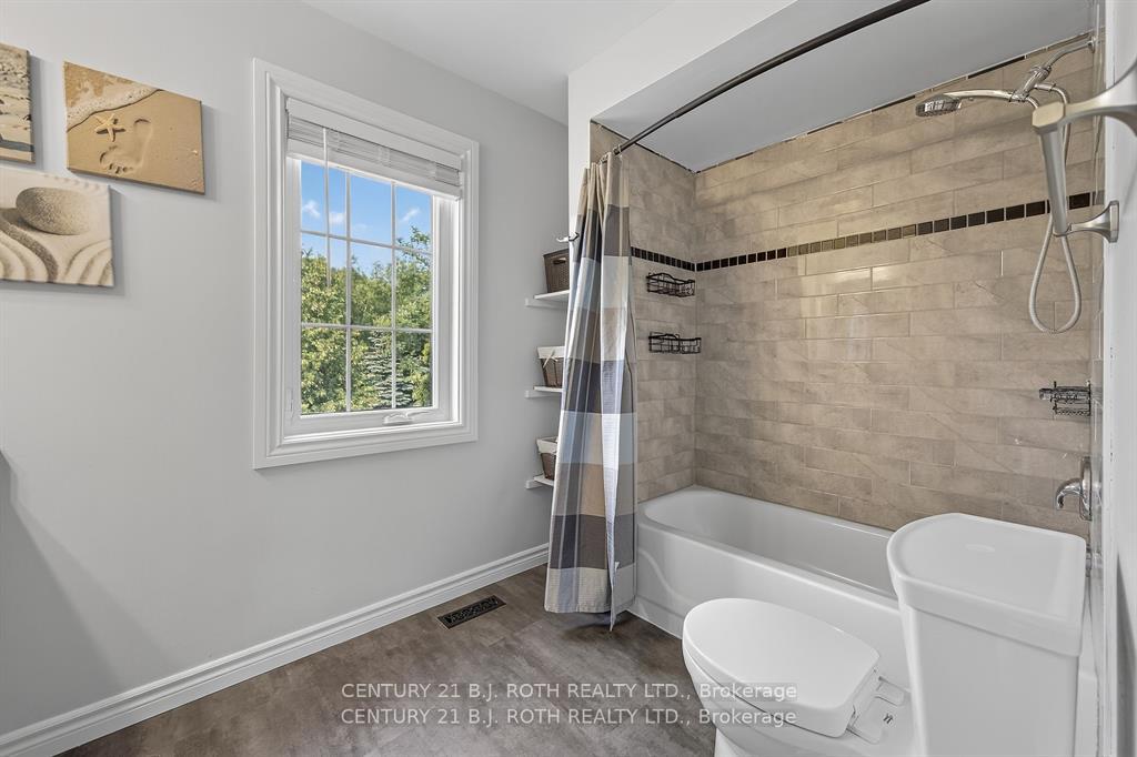 Photo 37 of 80 Bruce Crescent, Barrie, Bayshore — HOMEH
