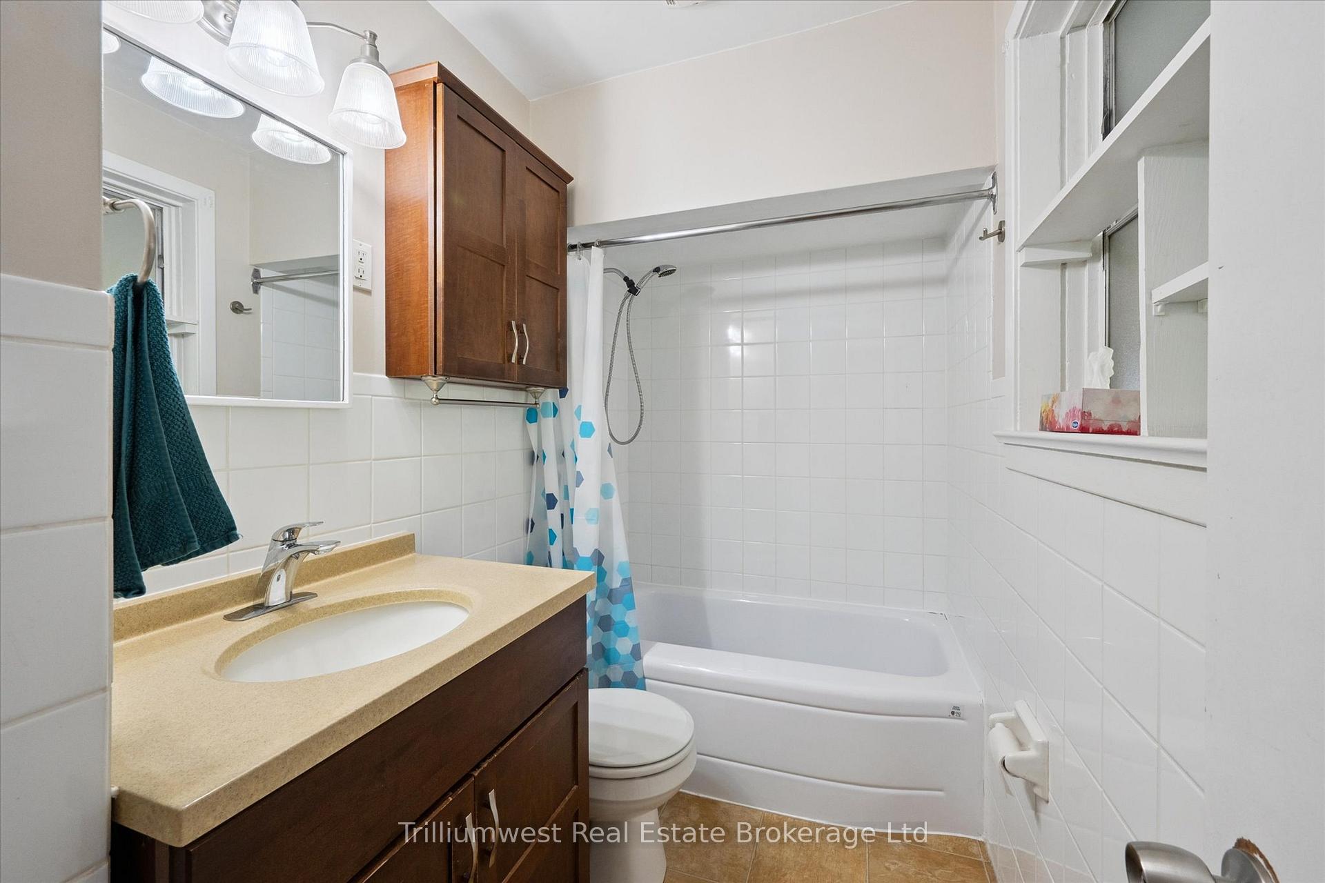 Photo 19 of 4 Balsarroch Place, Guelph, St. Patrick's Ward — HOMEH