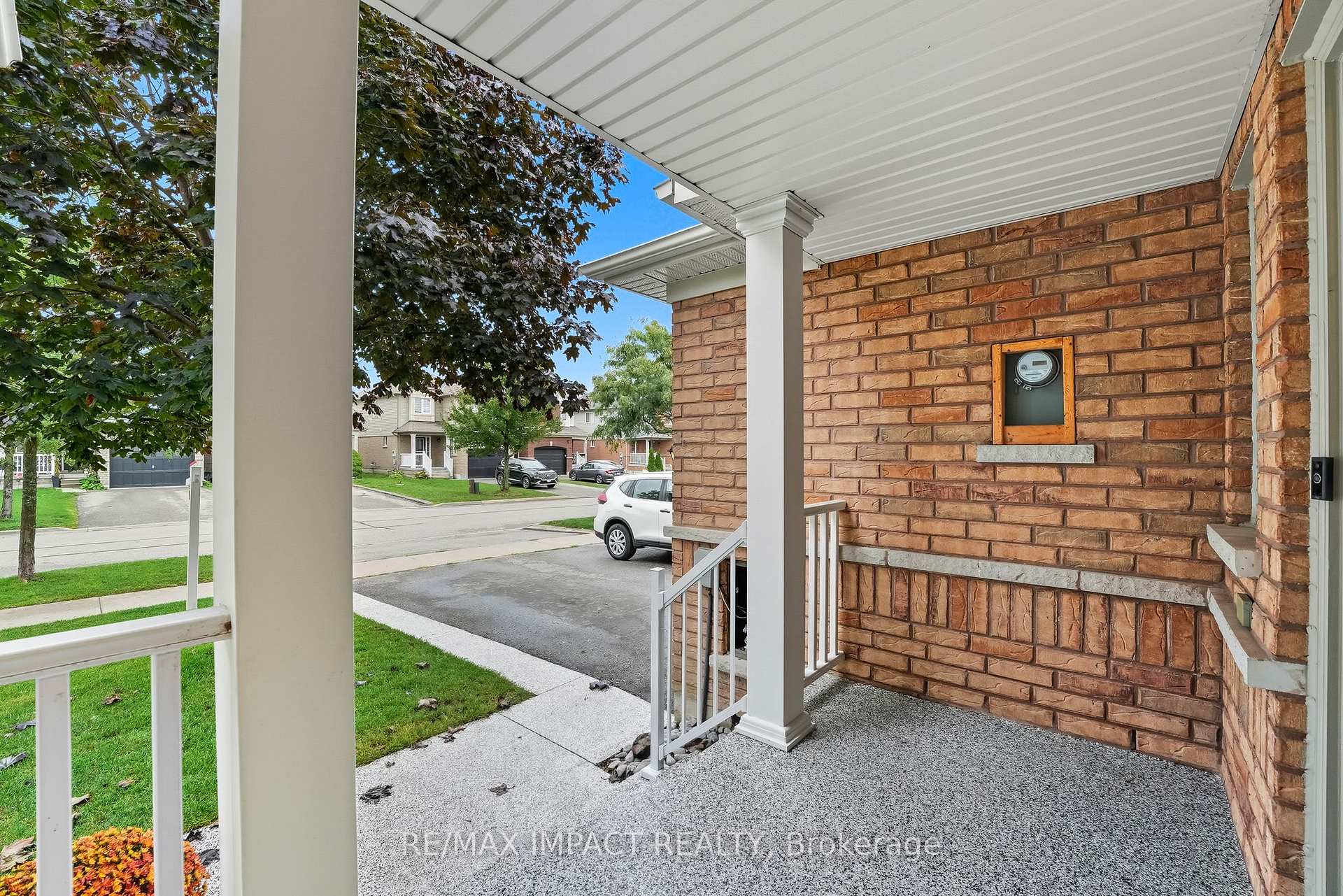 Photo 10 of 166 Swindells Street, Clarington, Bowmanville — HOMEH