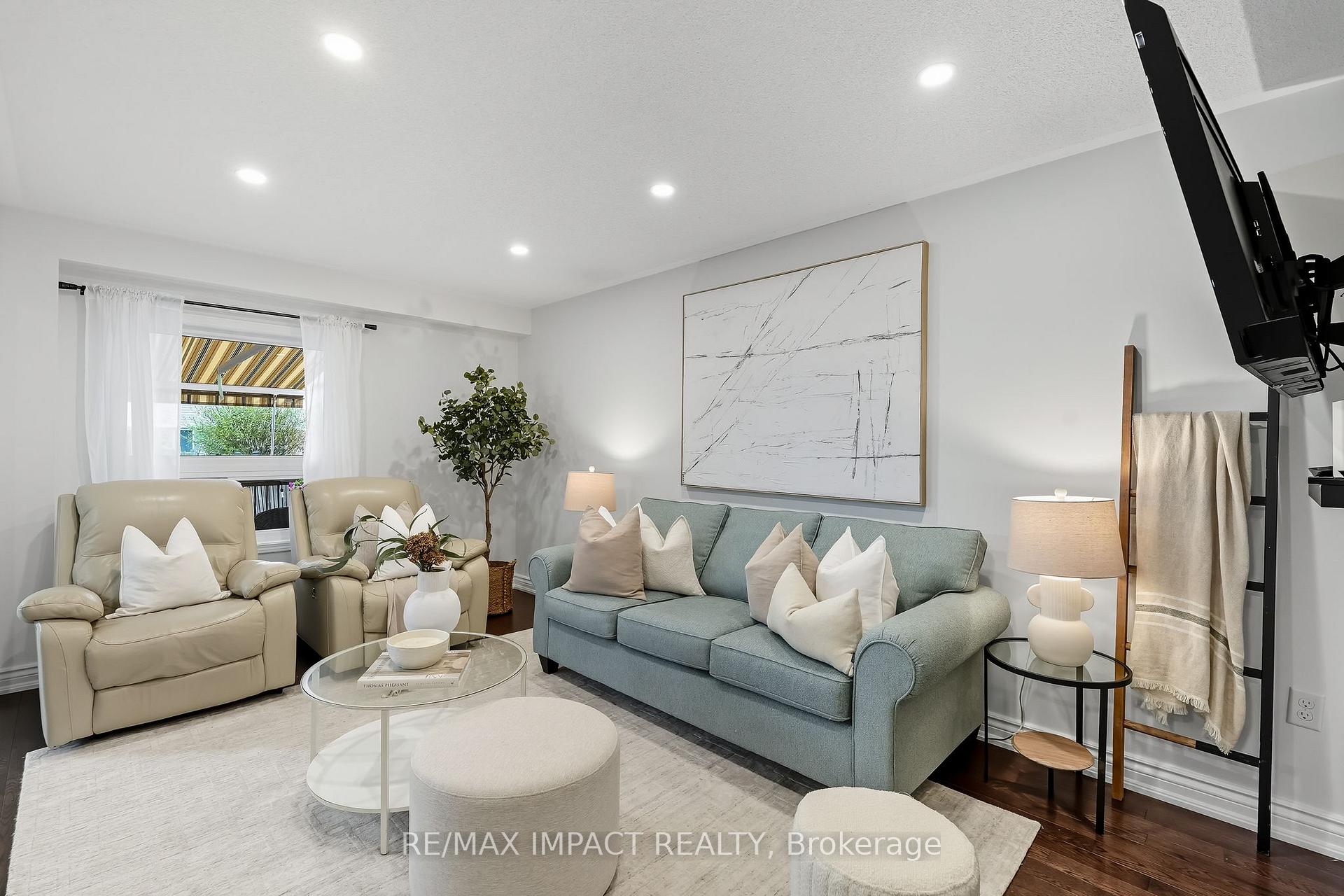 Photo 12 of 166 Swindells Street, Clarington, Bowmanville — HOMEH