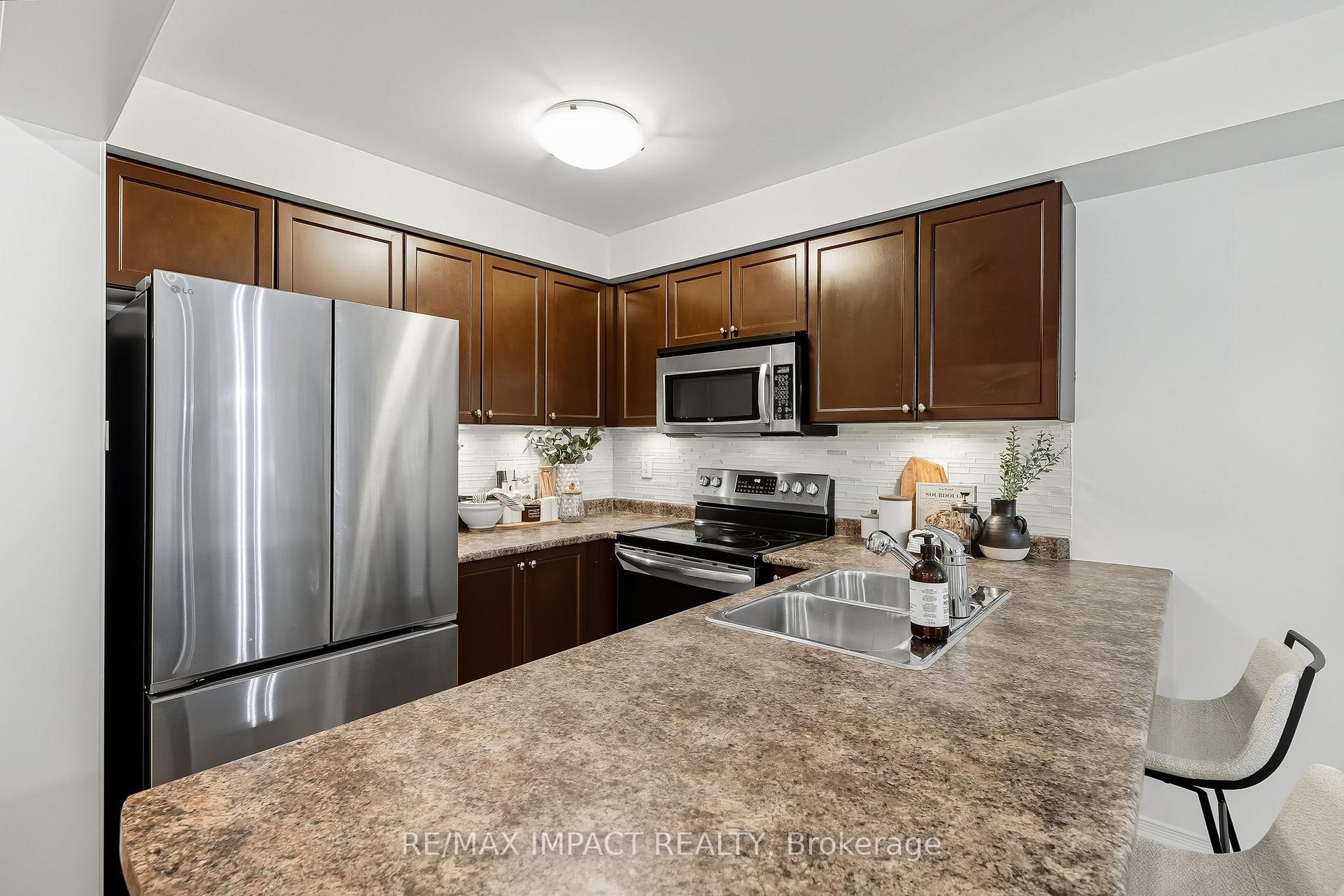 Photo 16 of 166 Swindells Street, Clarington, Bowmanville — HOMEH