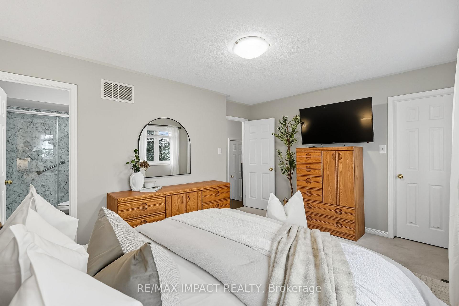 Photo 25 of 166 Swindells Street, Clarington, Bowmanville — HOMEH